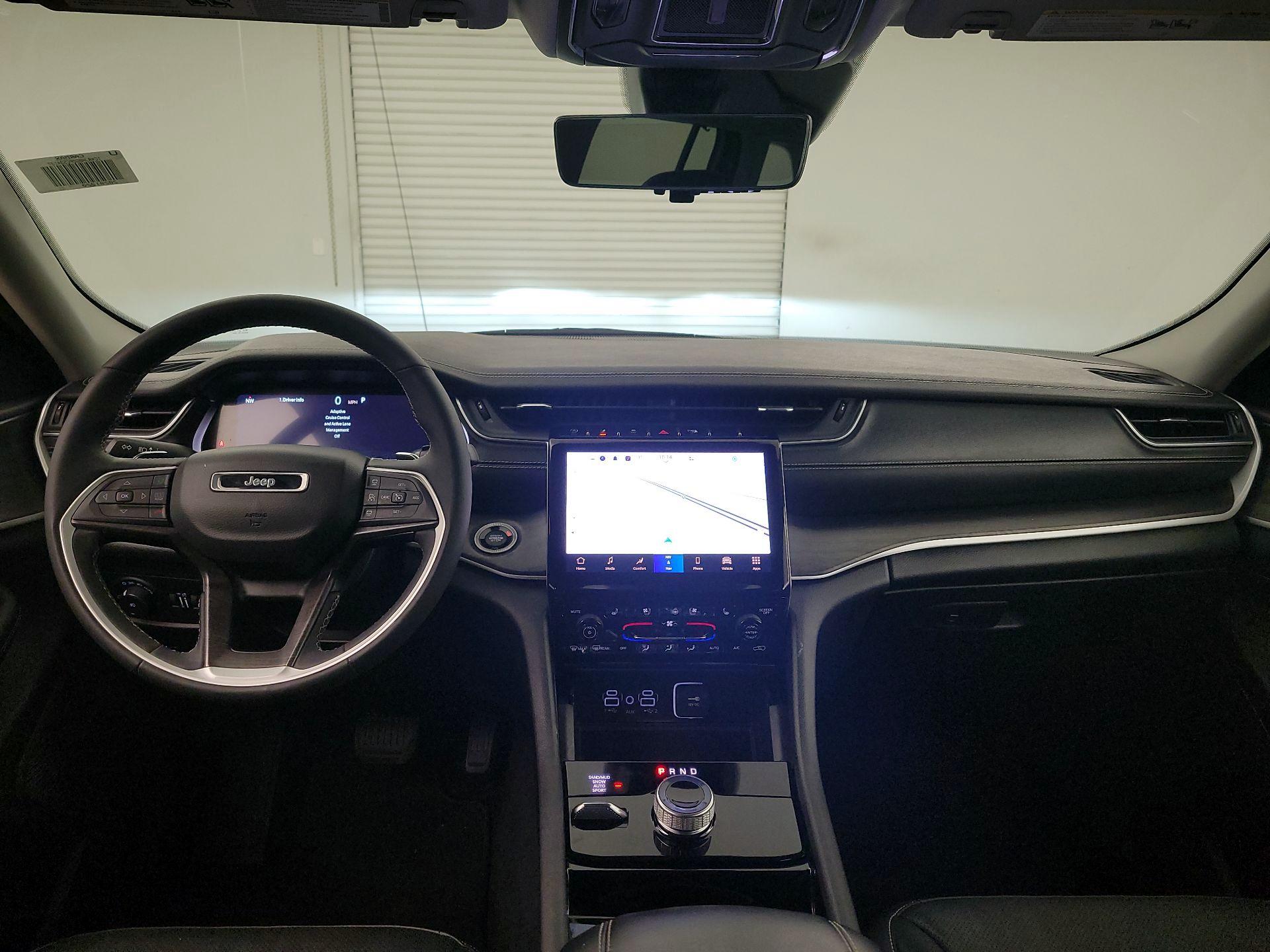 Thumbnail: 2023 Jeep Grand Cherokee - 8