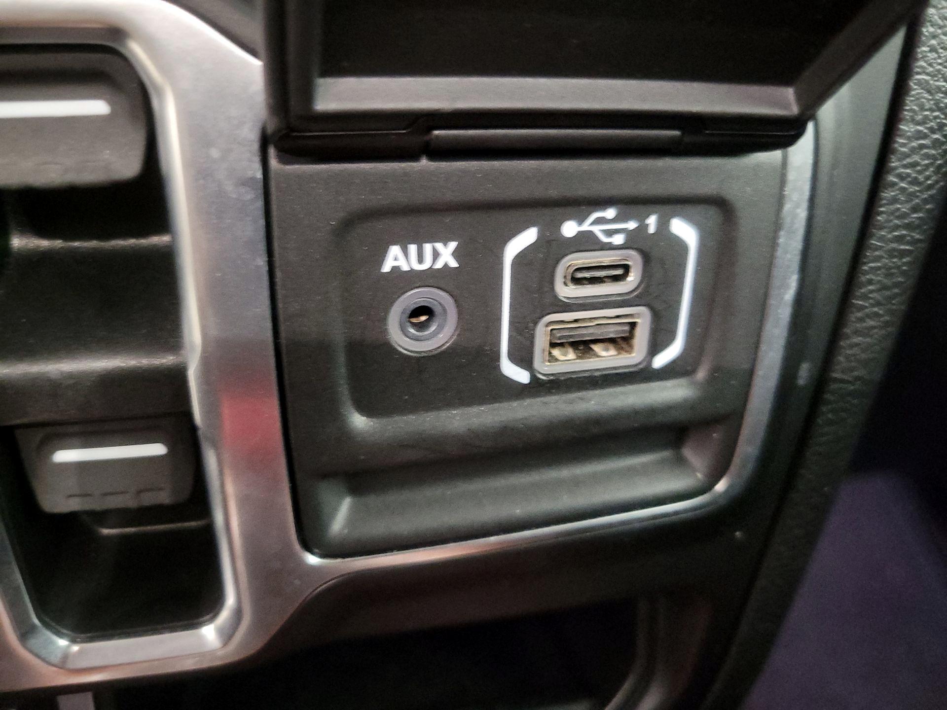 Thumbnail: 2021 Jeep Gladiator - 19