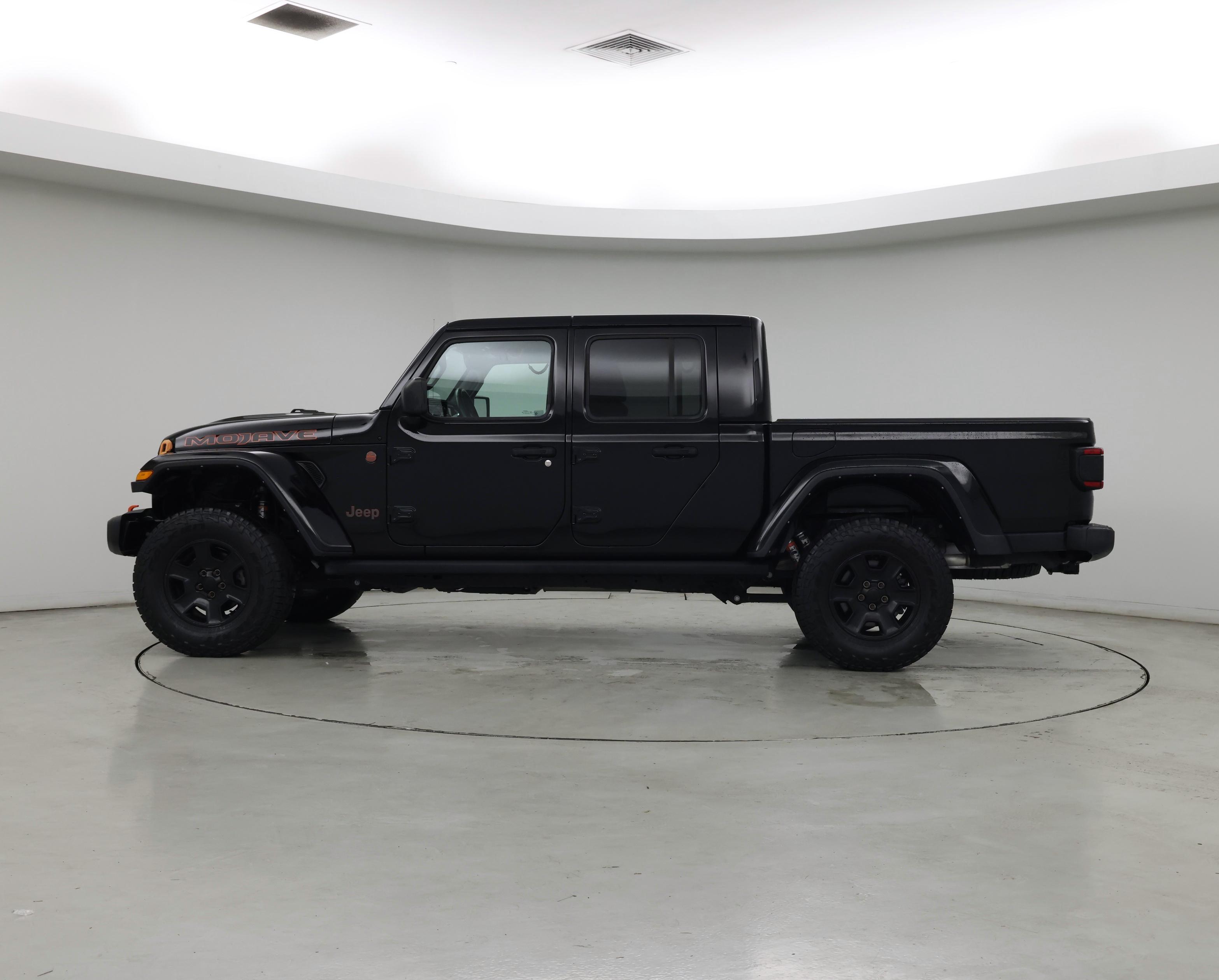 Thumbnail: 2021 Jeep Gladiator - 3