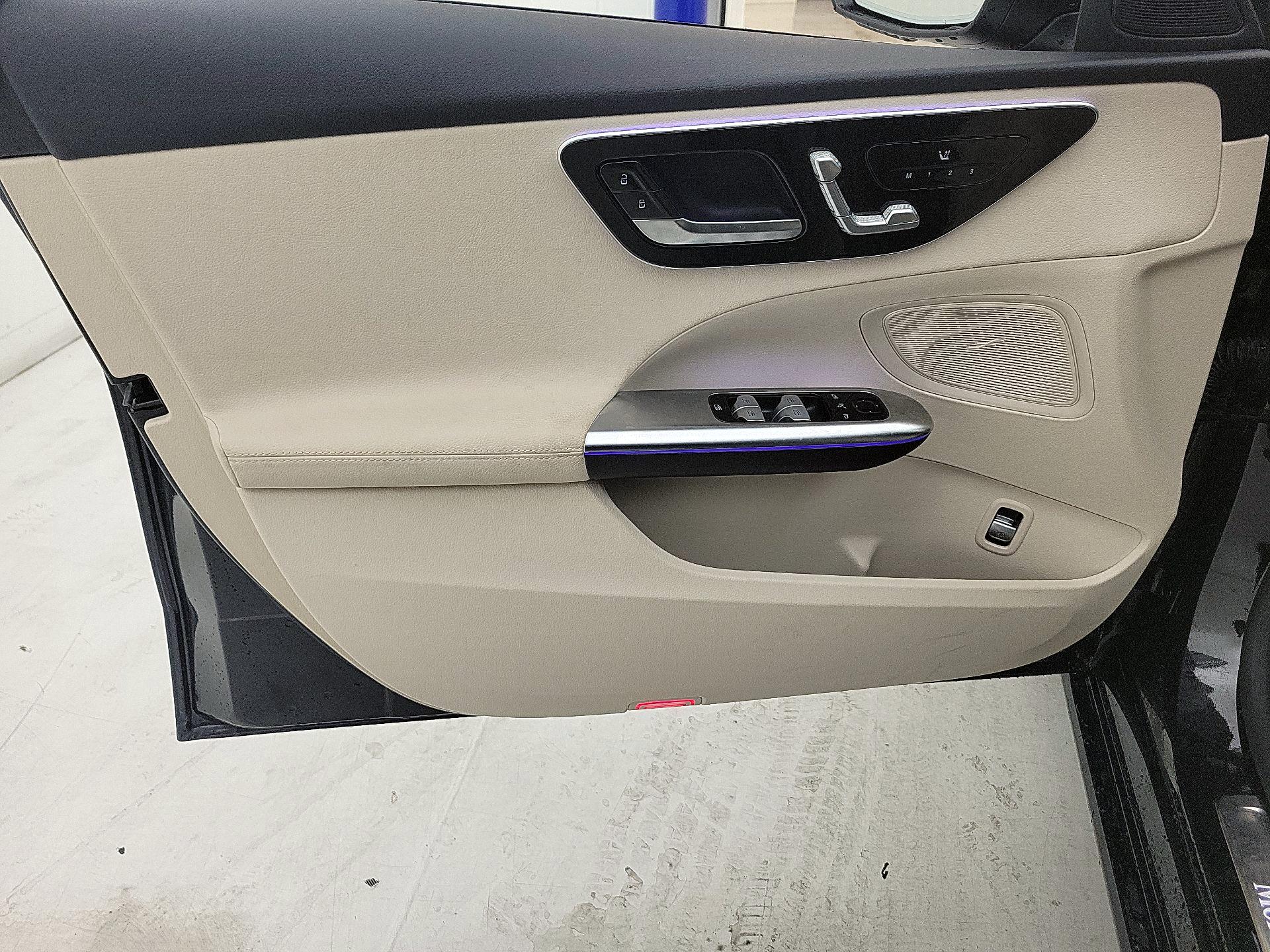 Thumbnail: 2023 Mercedes-Benz C-Class - 12