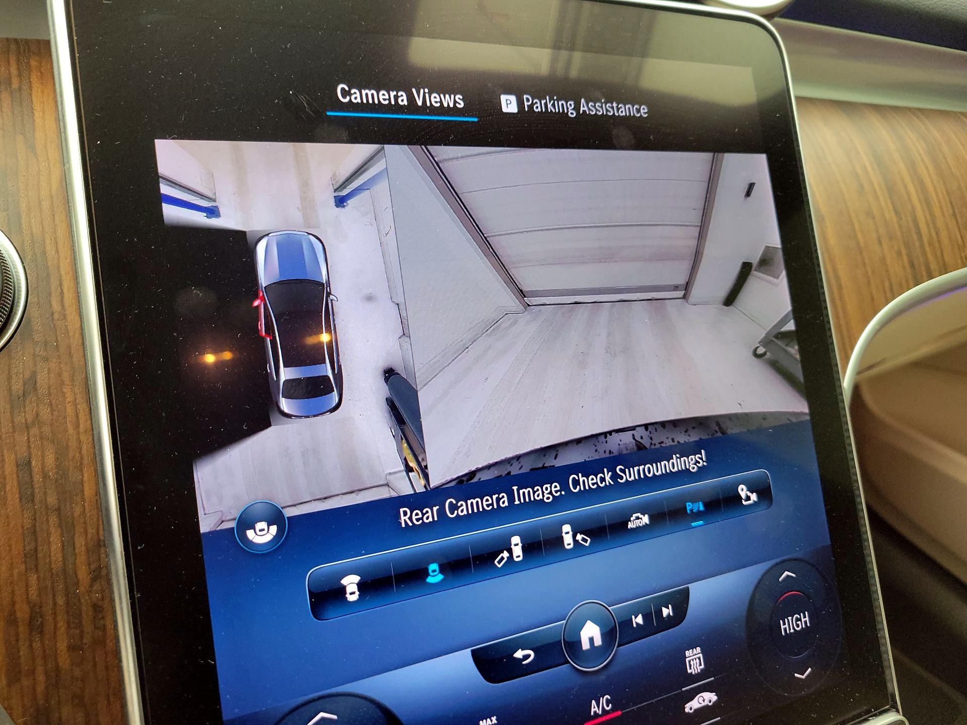 Thumbnail: 2023 Mercedes-Benz C-Class - 15