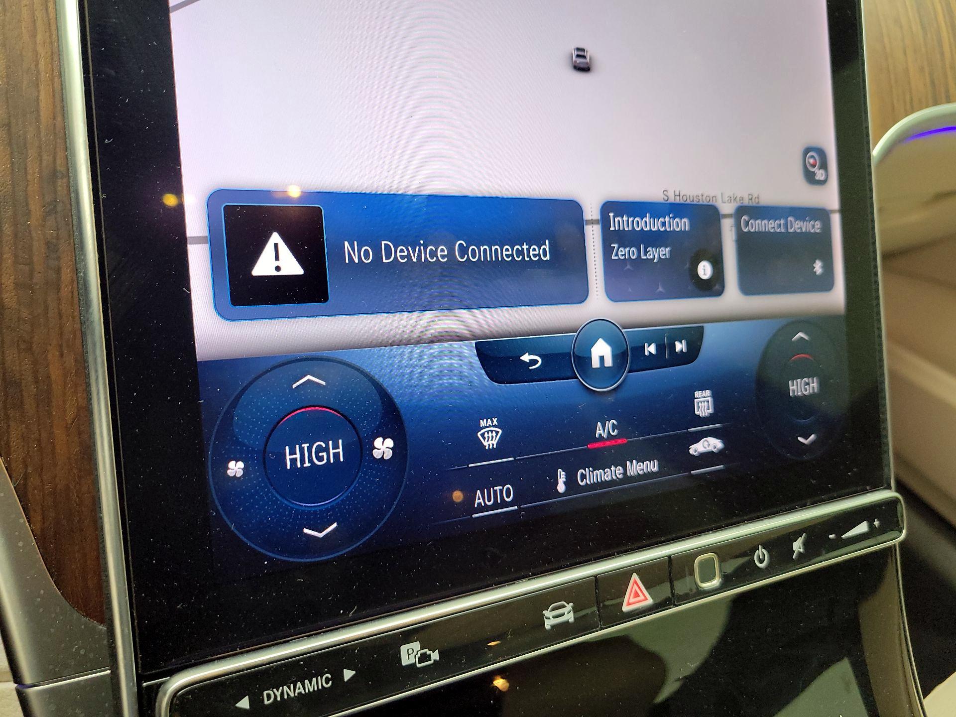 Thumbnail: 2023 Mercedes-Benz C-Class - 17