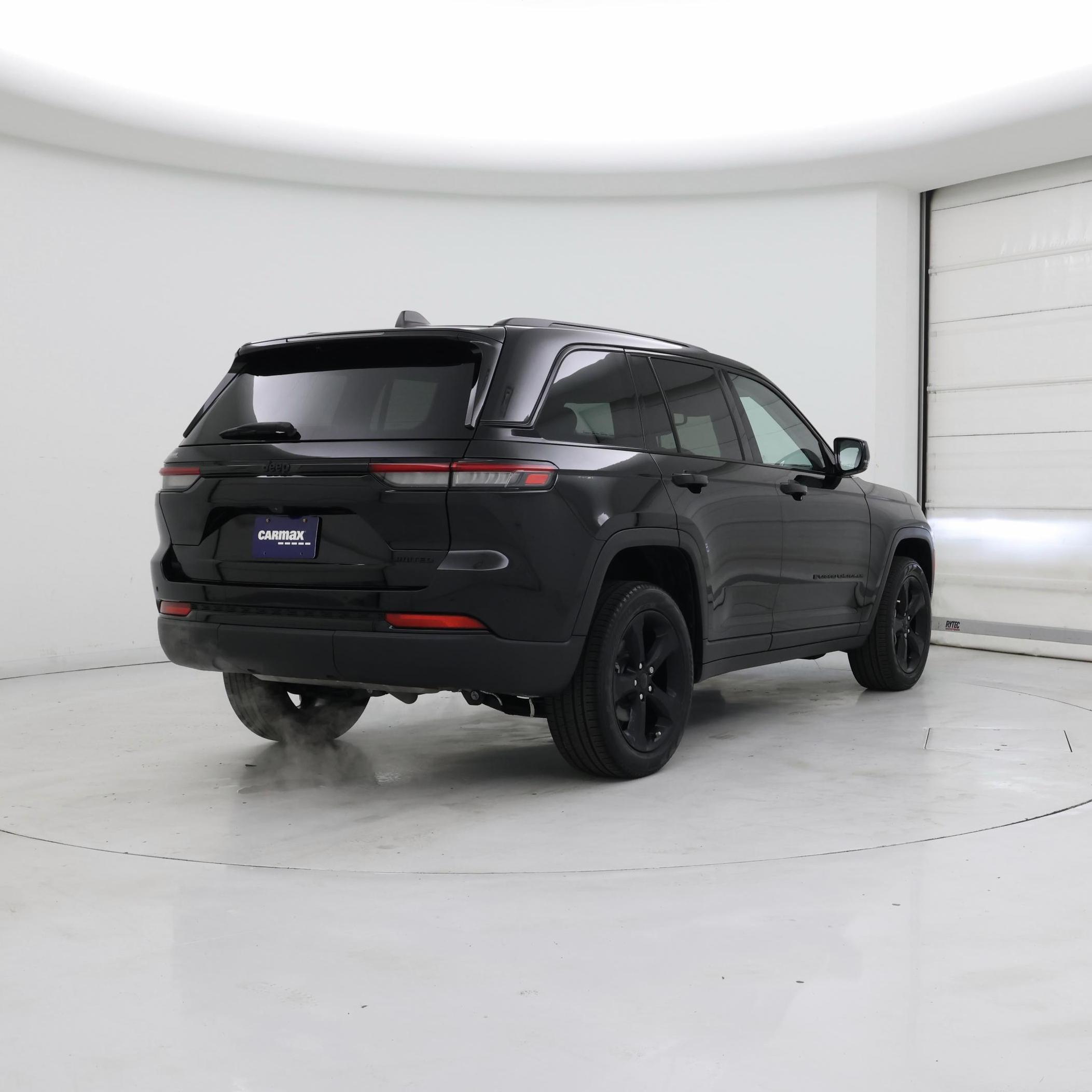 Thumbnail: 2023 Jeep Grand Cherokee - 8