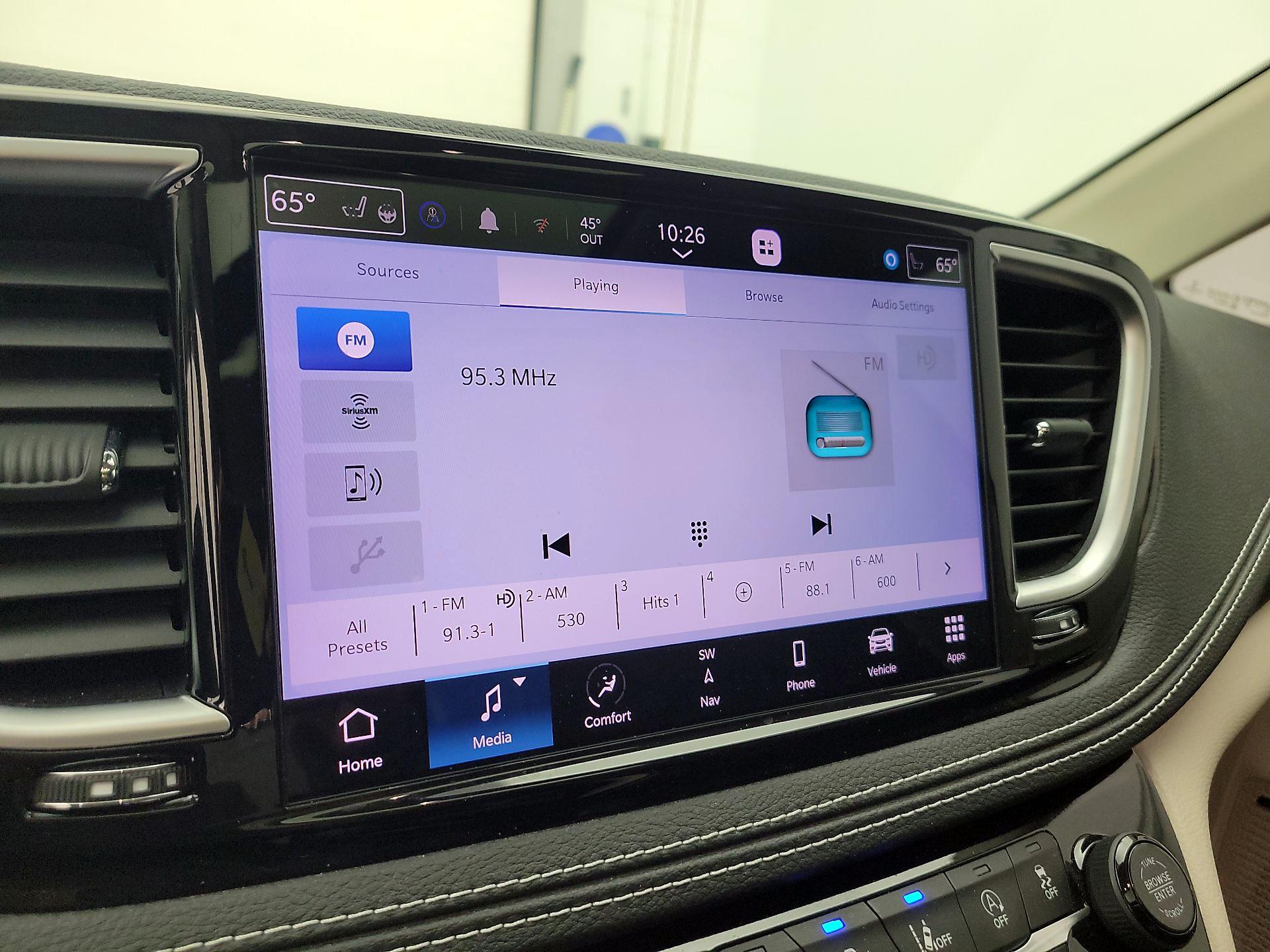 Thumbnail: 2022 Chrysler Pacifica - 16