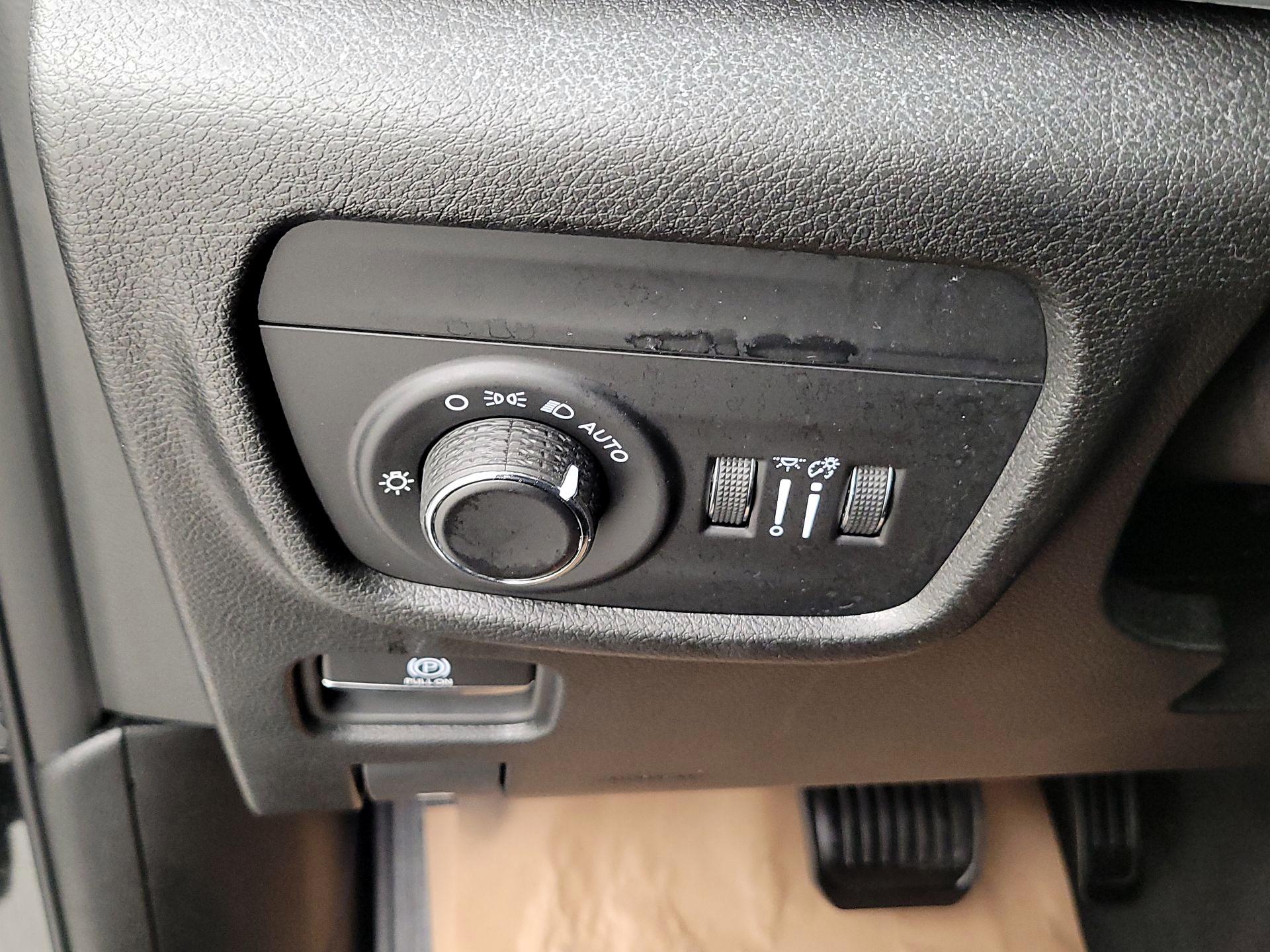 Thumbnail: 2023 Jeep Grand Cherokee - 13