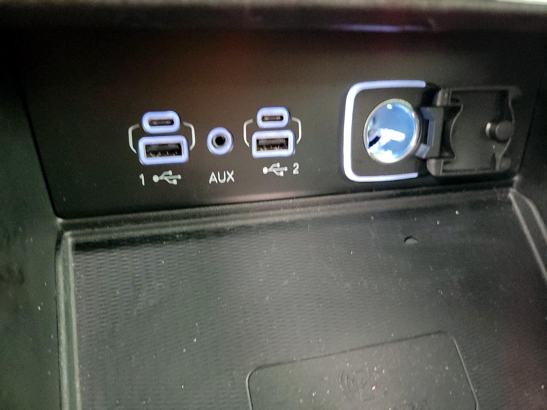 Thumbnail: 2023 Jeep Grand Cherokee - 18