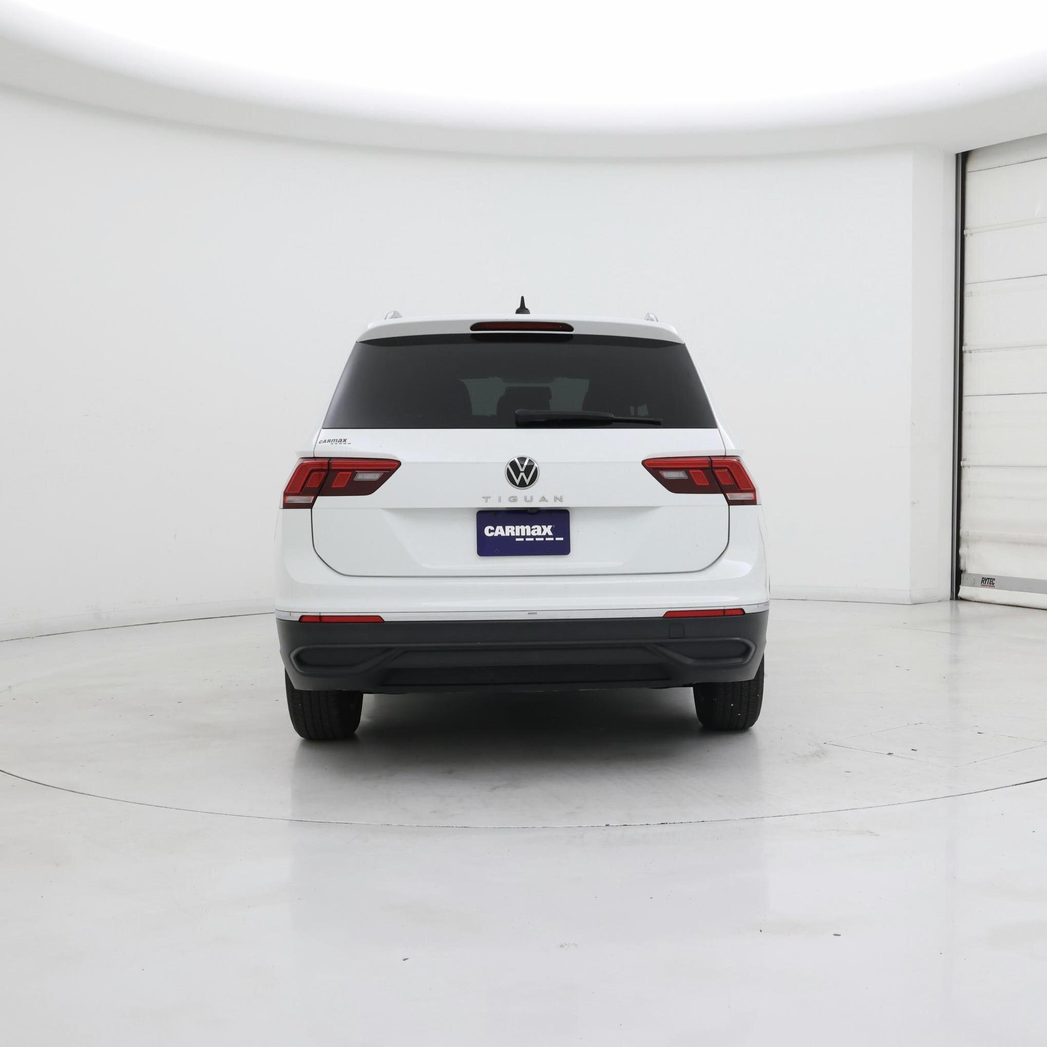 Thumbnail: 2022 Volkswagen Tiguan - 6