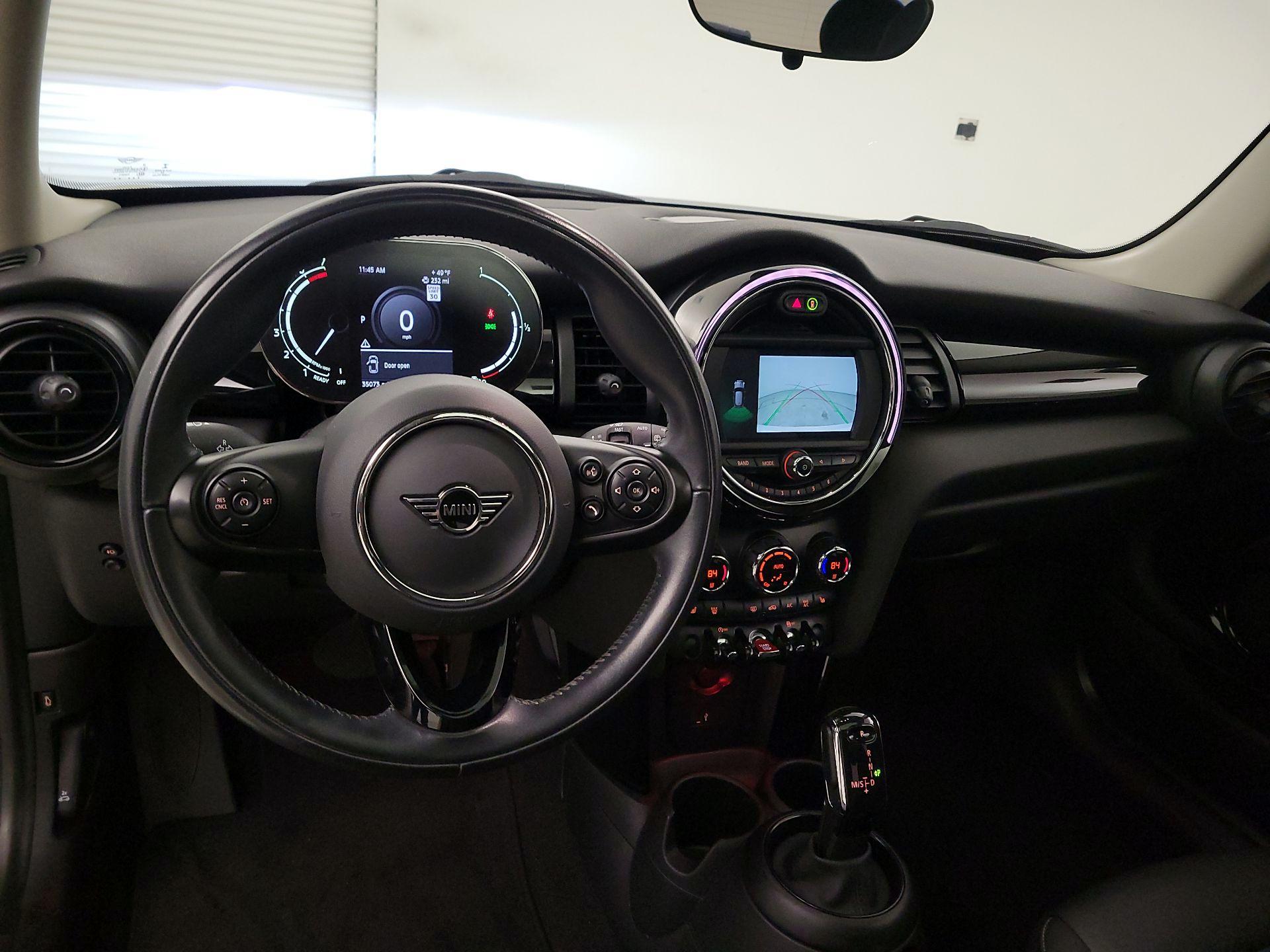 Thumbnail: 2021 MINI Cooper Hardtop - 9