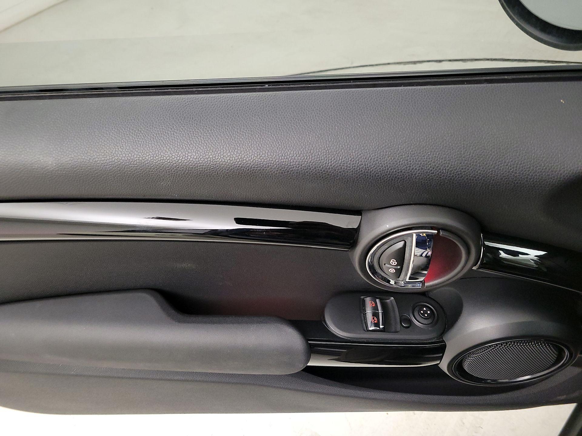 Thumbnail: 2021 MINI Cooper Hardtop - 12