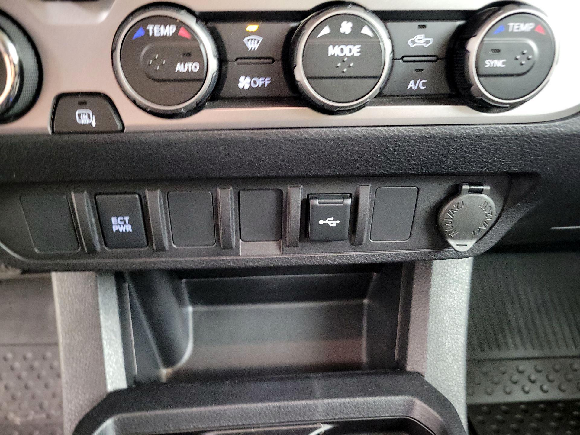 Thumbnail: 2023 Toyota Tacoma - 18