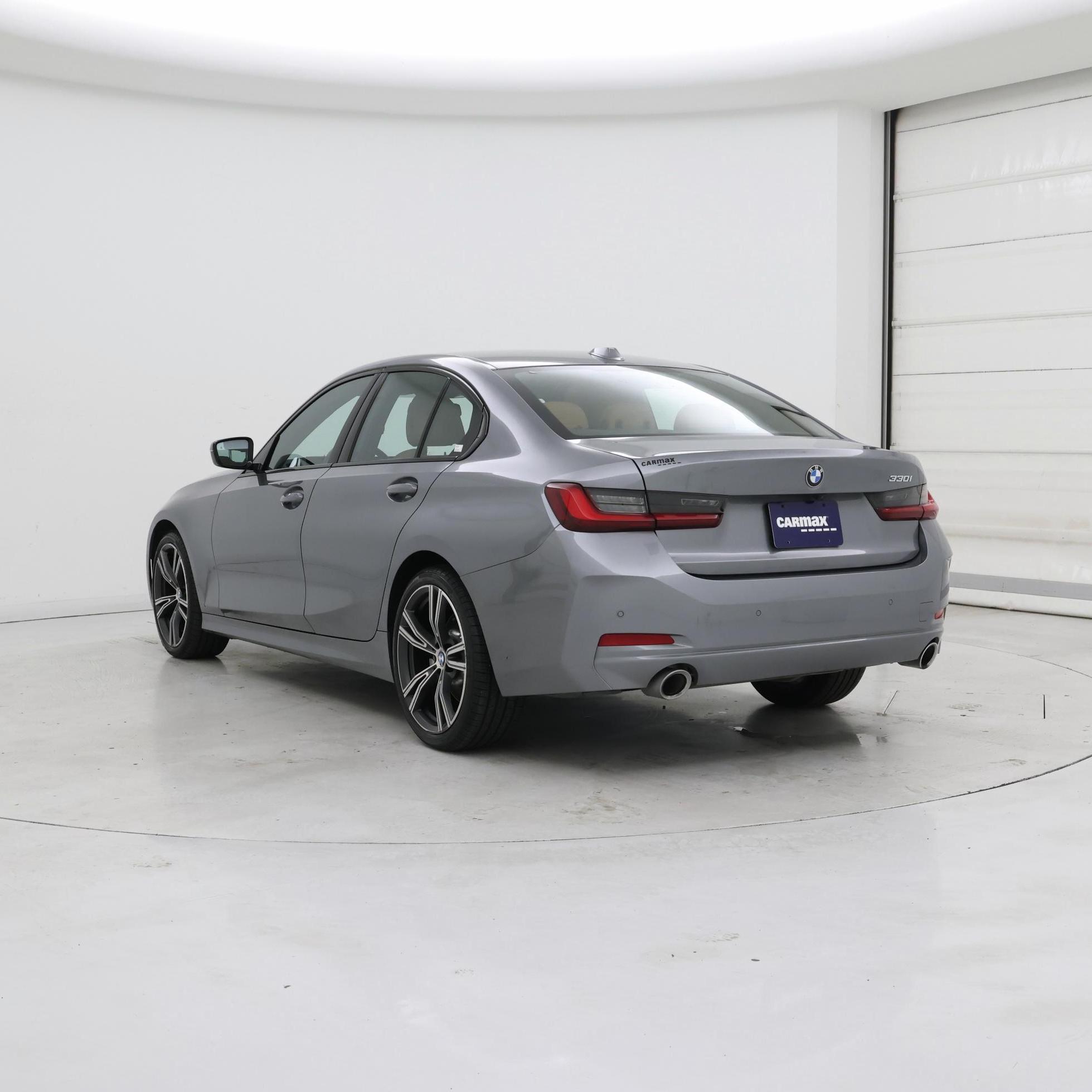 Thumbnail: 2023 BMW 3 Series - 2