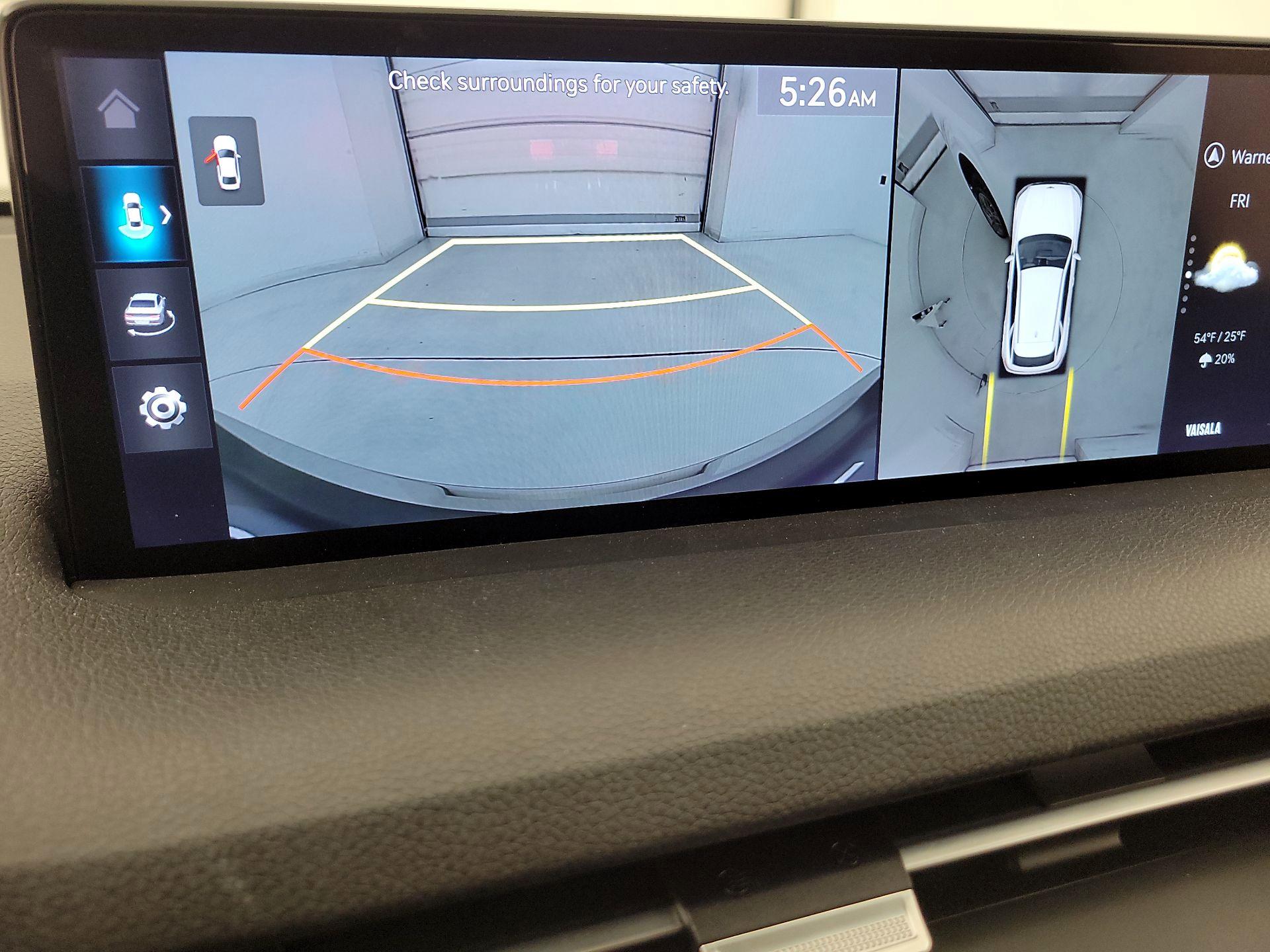 Thumbnail: 2023 Genesis GV70 - 15