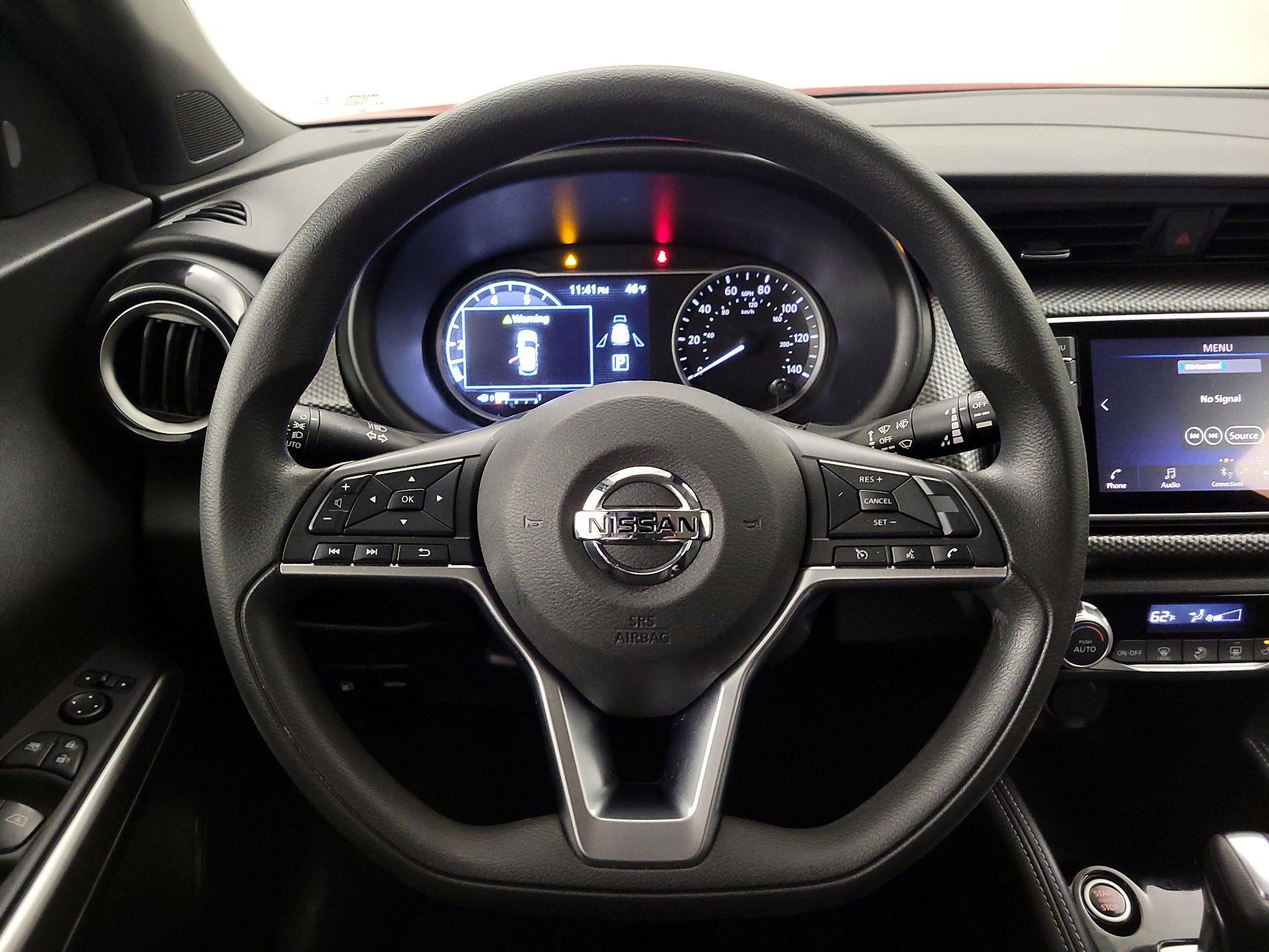 Thumbnail: 2020 Nissan Kicks - 10