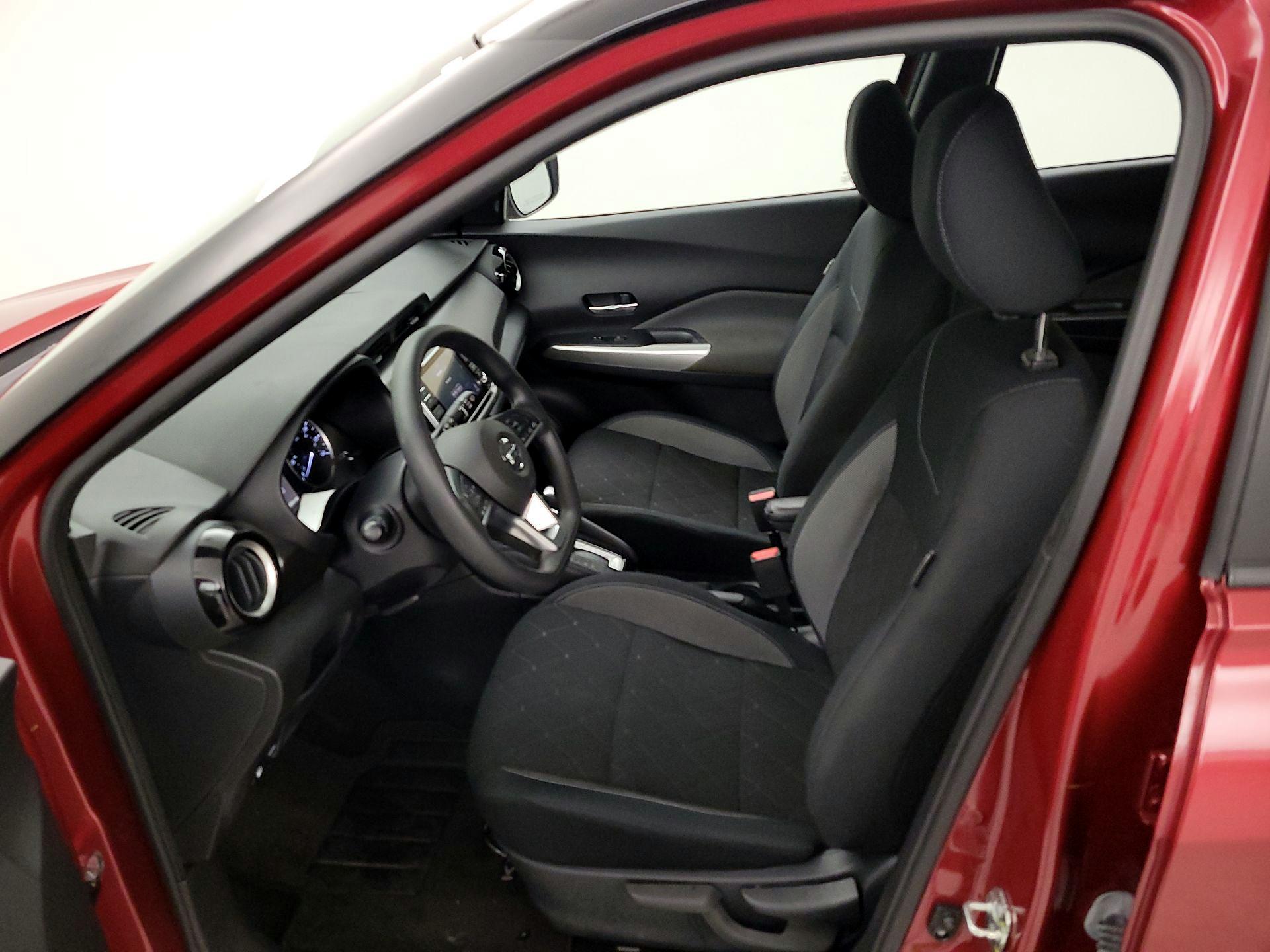 Thumbnail: 2020 Nissan Kicks - 11