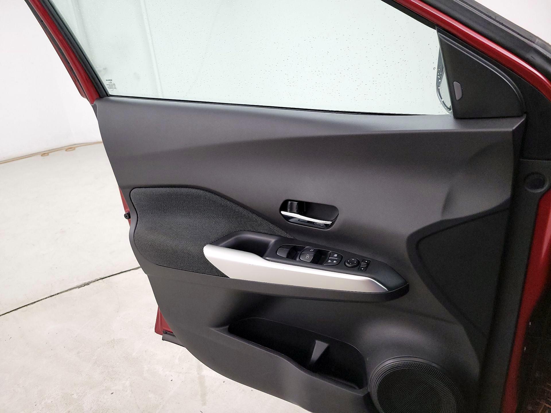 Thumbnail: 2020 Nissan Kicks - 12