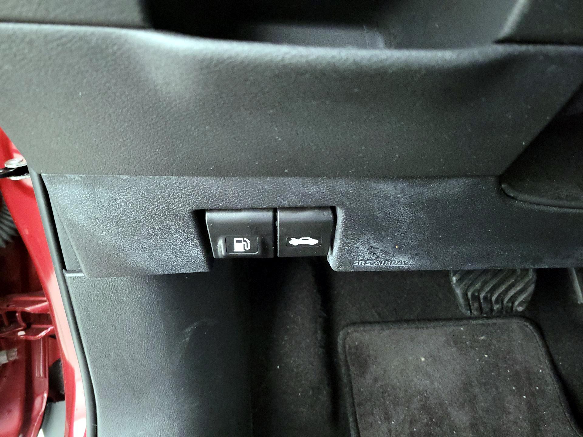 Thumbnail: 2020 Nissan Kicks - 13