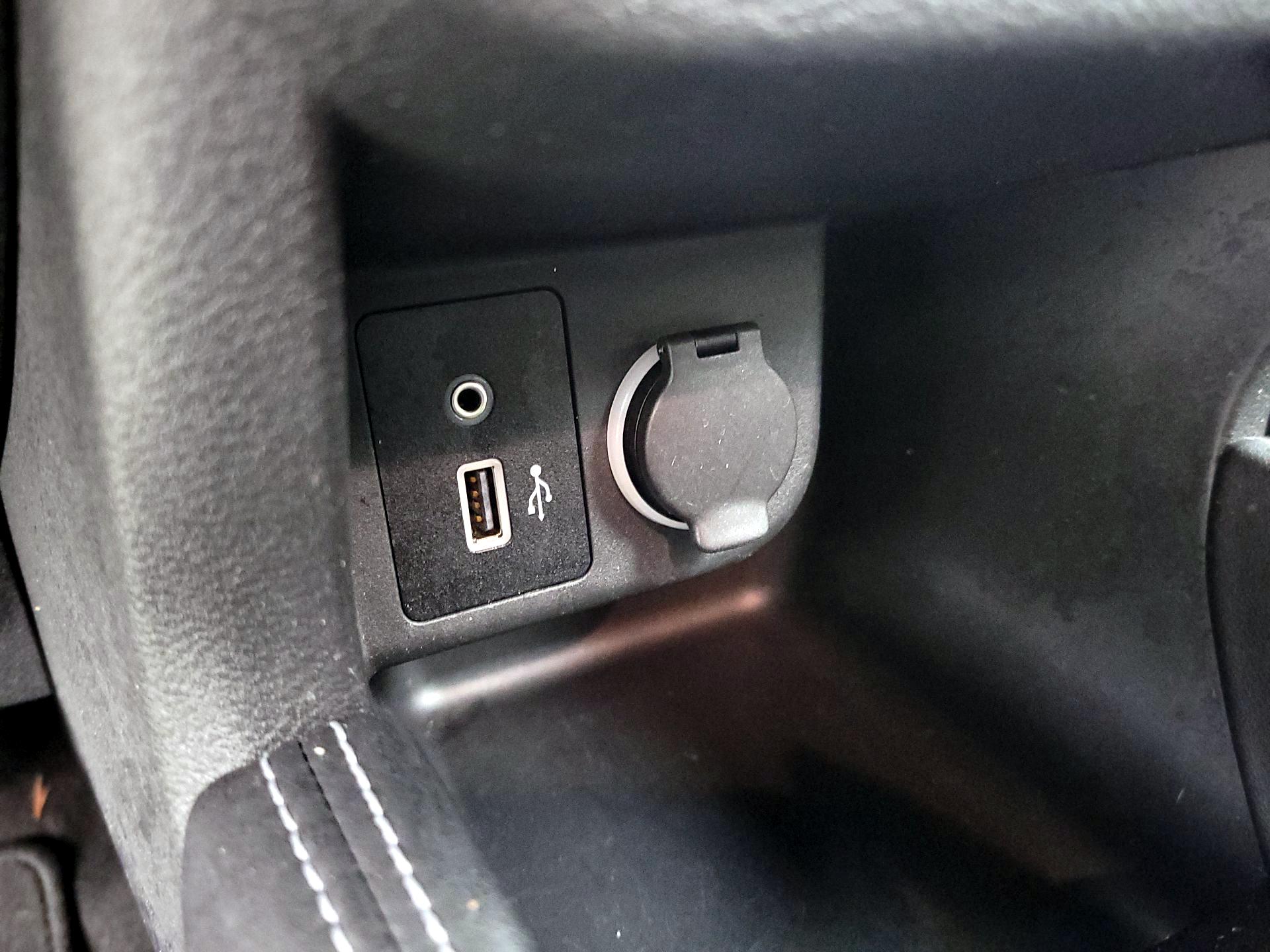 Thumbnail: 2020 Nissan Kicks - 18