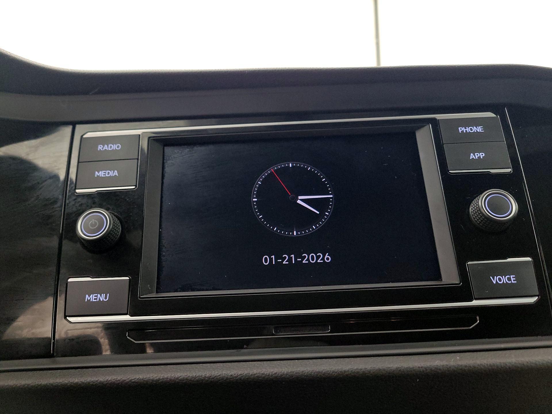 Thumbnail: 2021 Volkswagen Jetta - 15