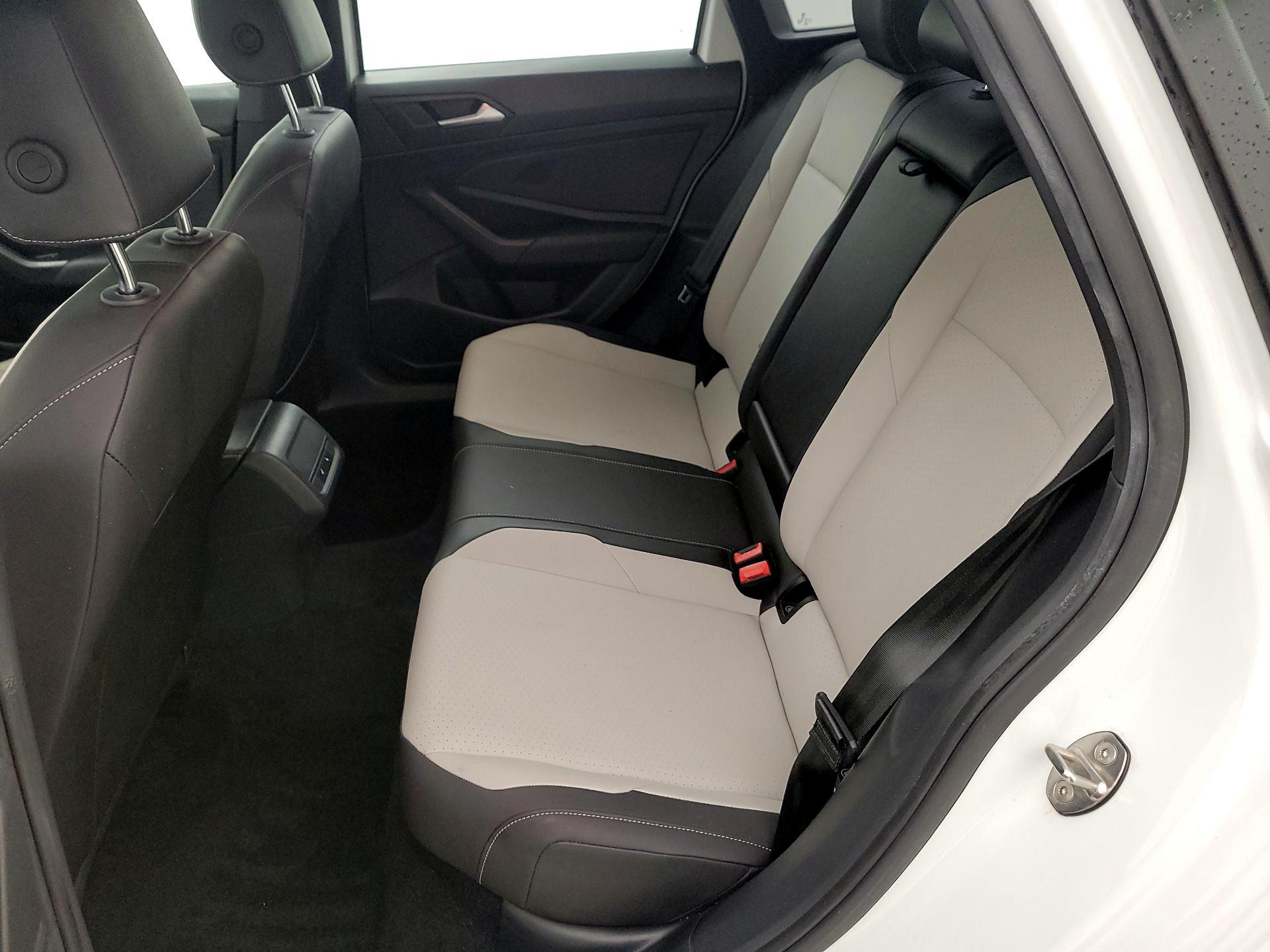 Thumbnail: 2021 Volkswagen Jetta - 20