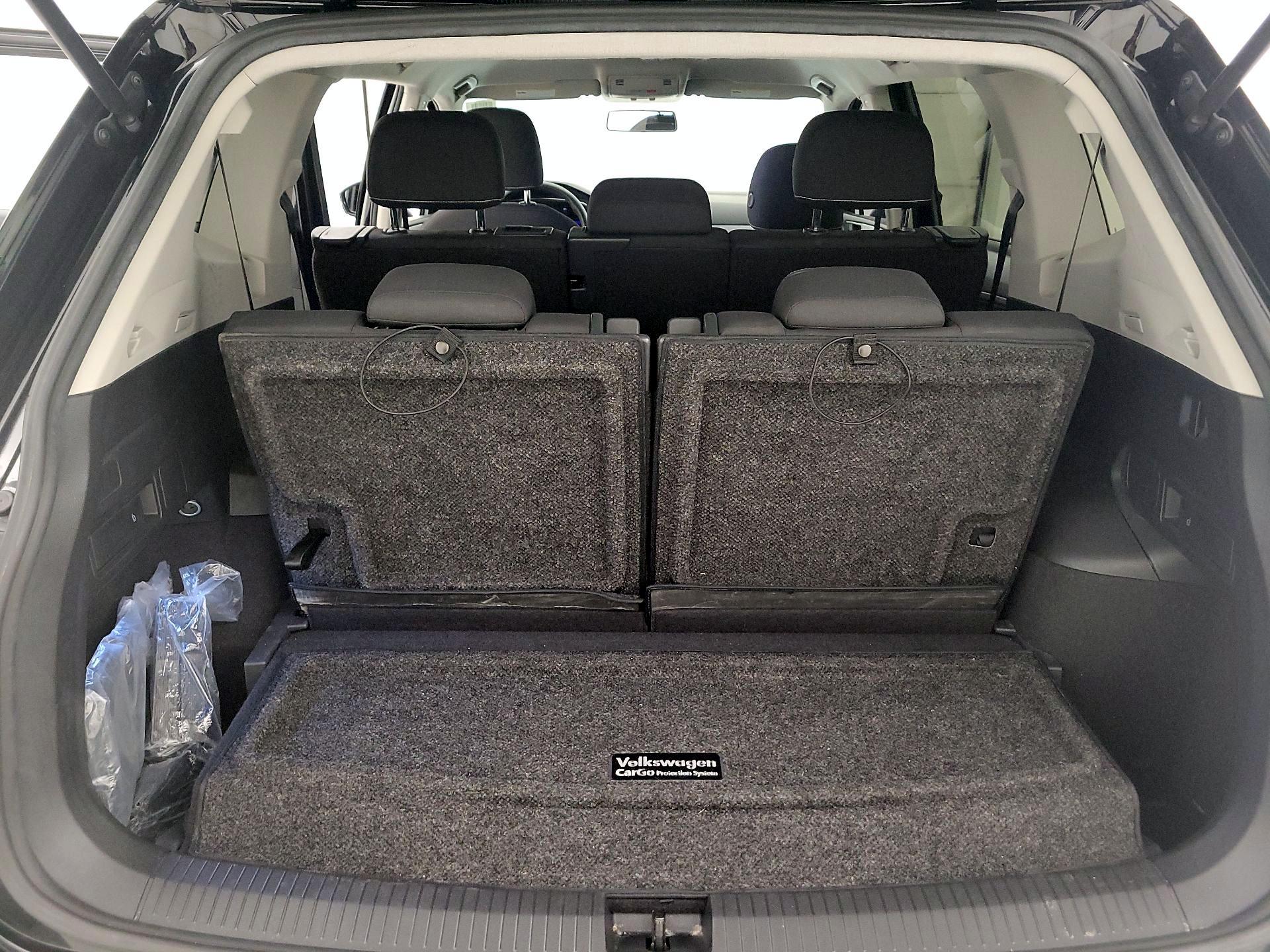 Thumbnail: 2022 Volkswagen Tiguan - 19