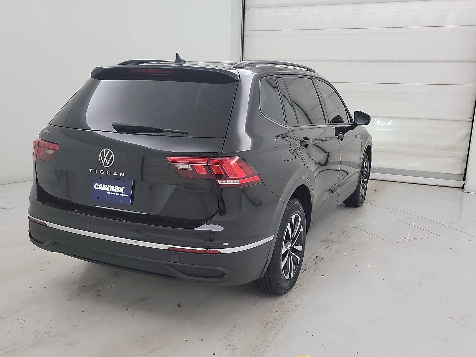 Thumbnail: 2022 Volkswagen Tiguan - 5