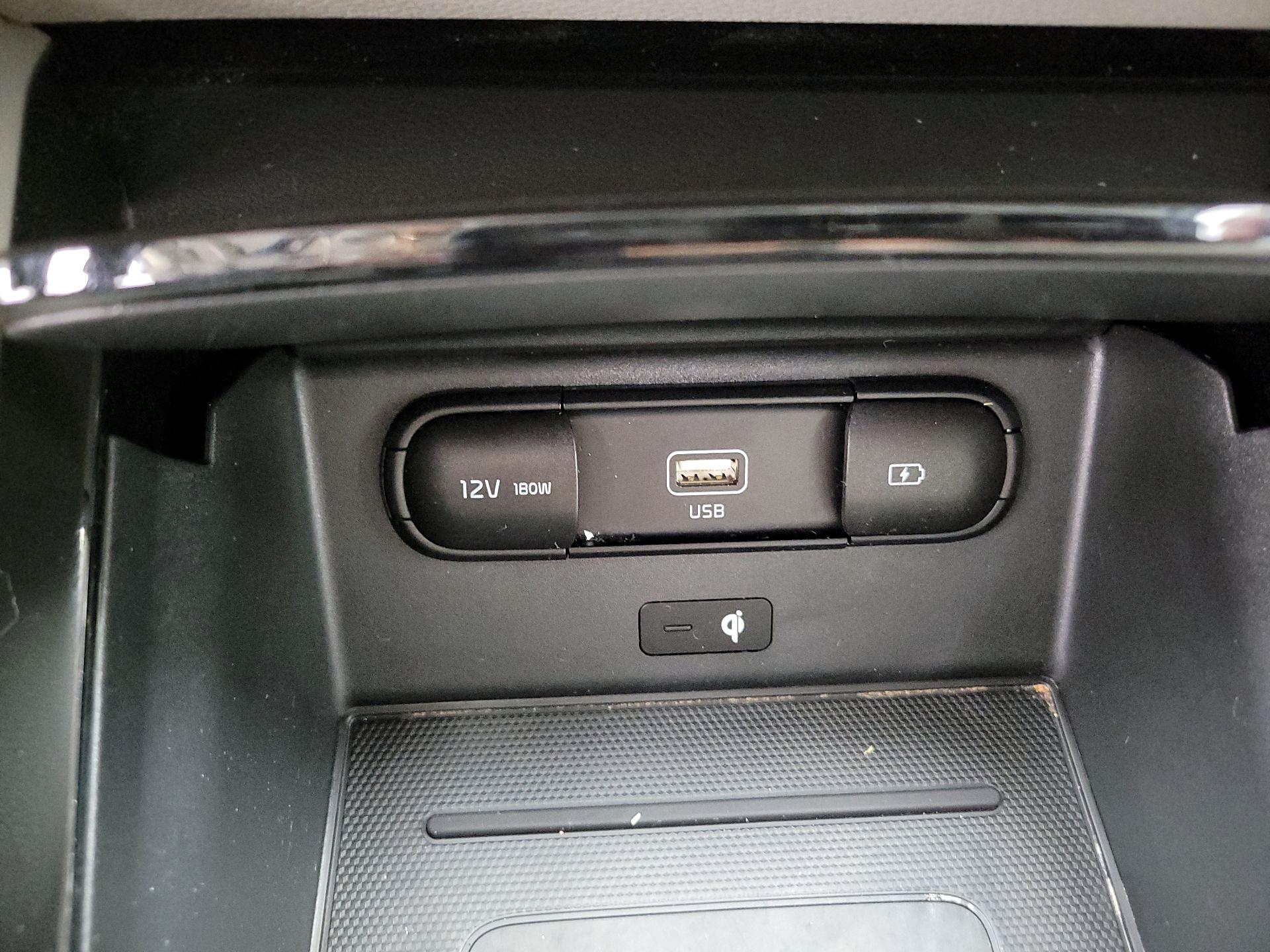 Thumbnail: 2021 Kia Telluride - 18