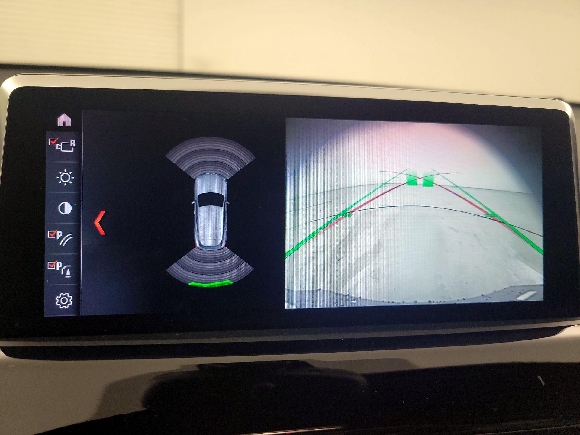 Thumbnail: 2020 BMW X2 - 15