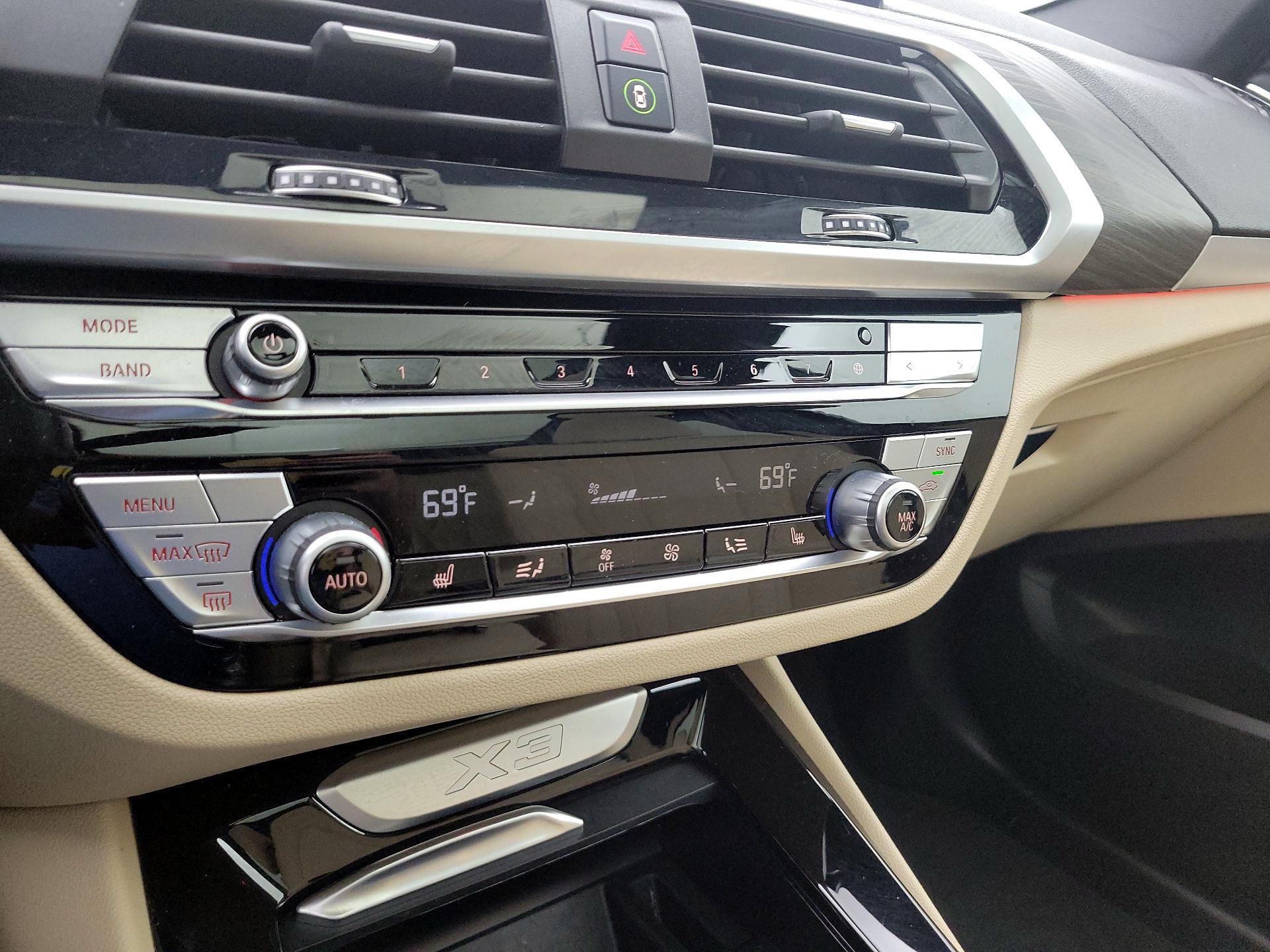 Thumbnail: 2021 BMW X3 - 17