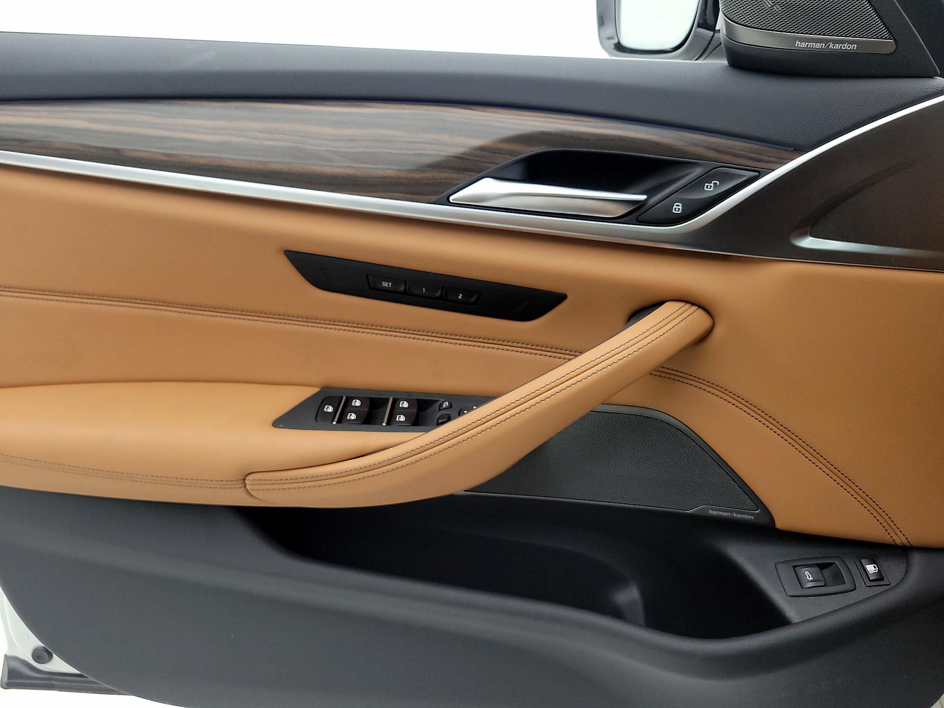 Thumbnail: 2023 BMW 5 Series - 12