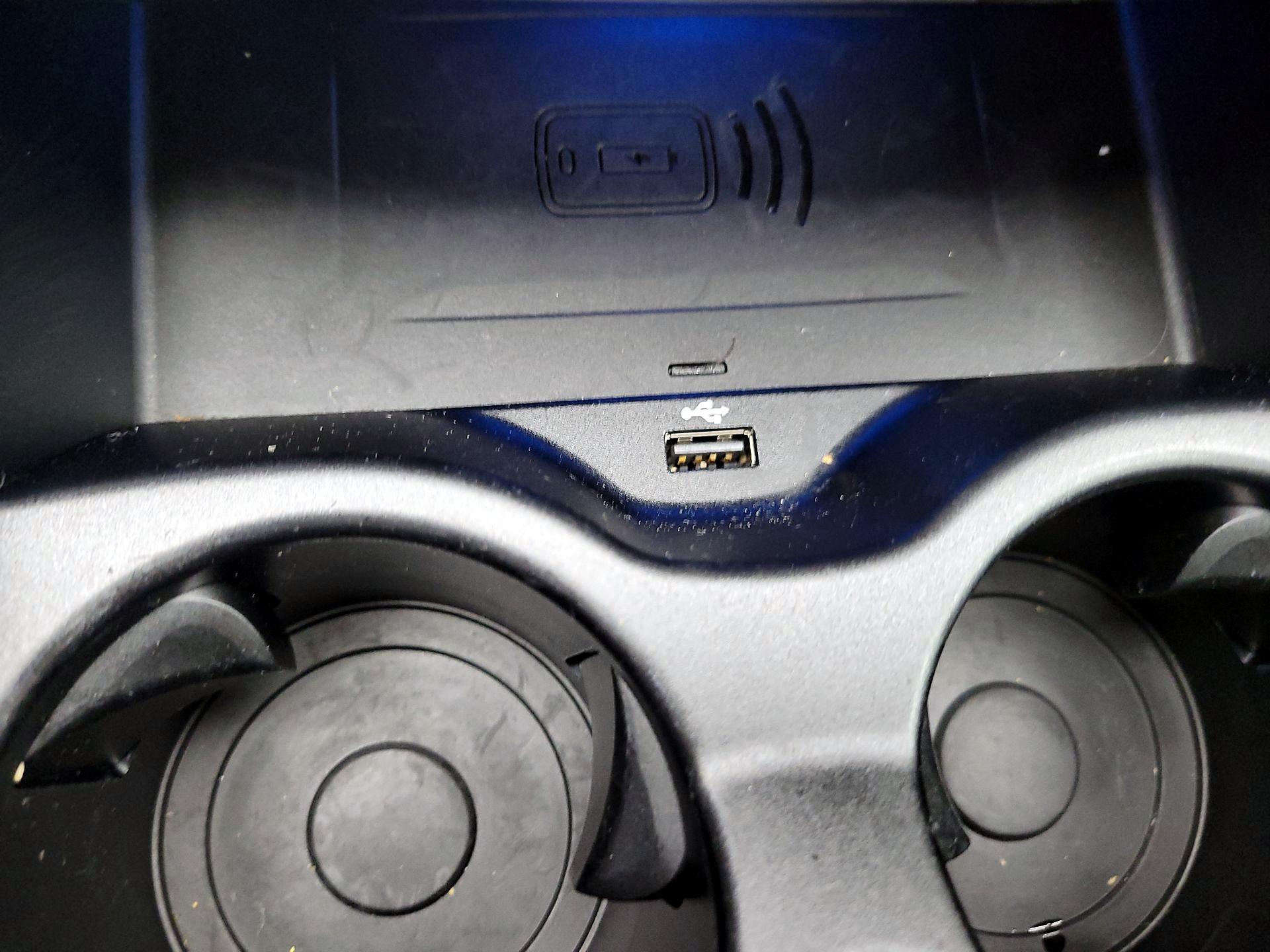 Thumbnail: 2023 BMW 5 Series - 19