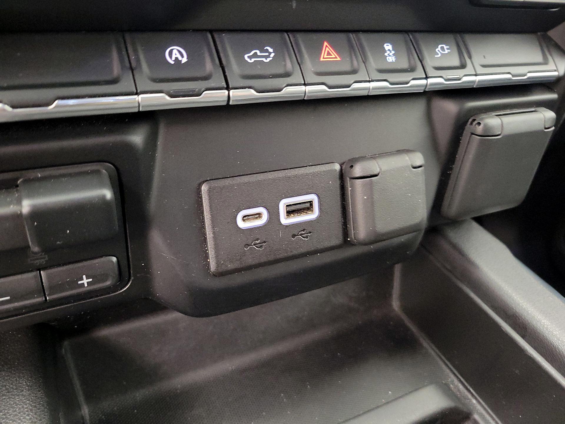 Thumbnail: 2020 Chevrolet Silverado 1500 - 18