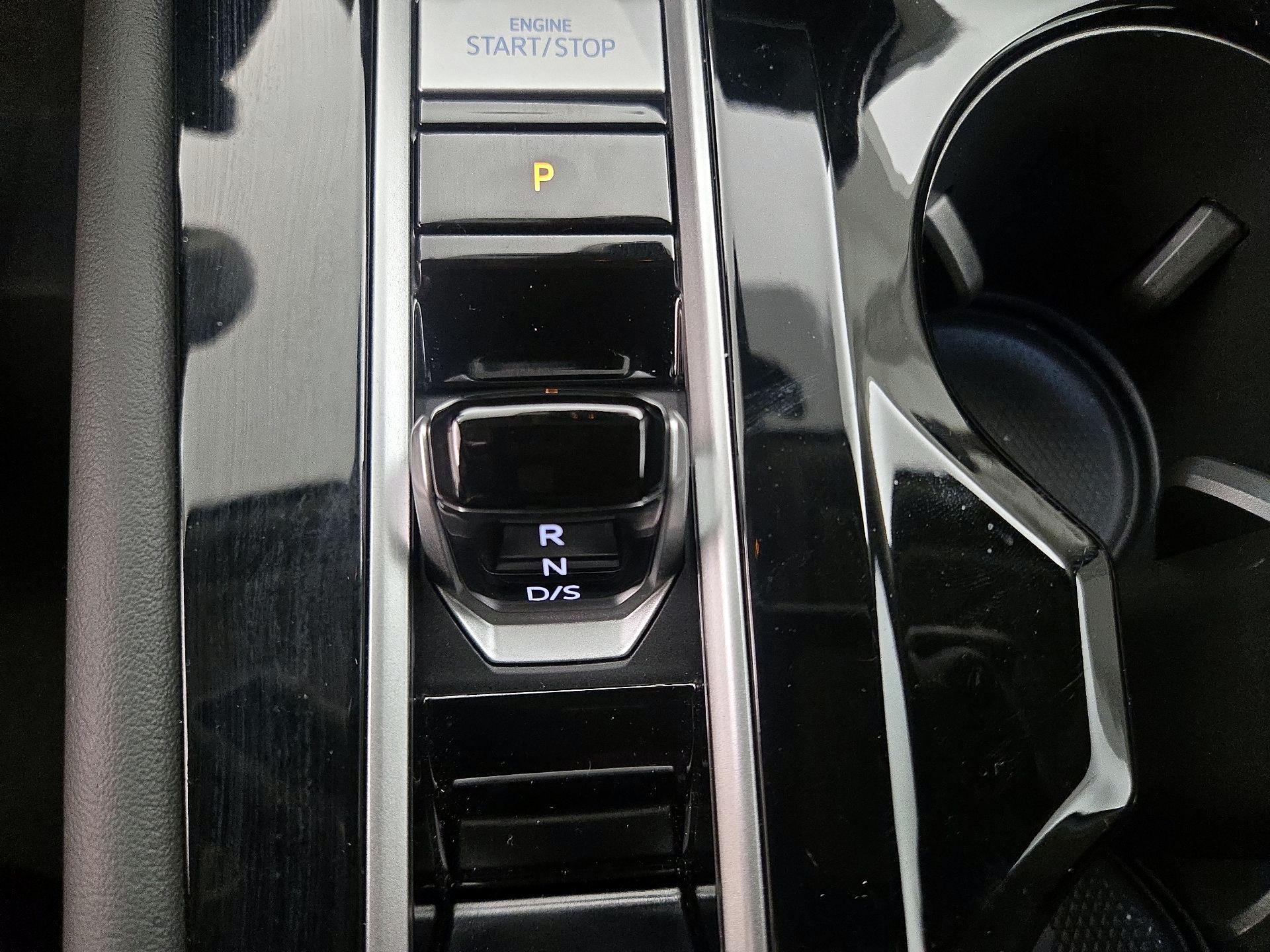 Thumbnail: 2024 Volkswagen Atlas - 17