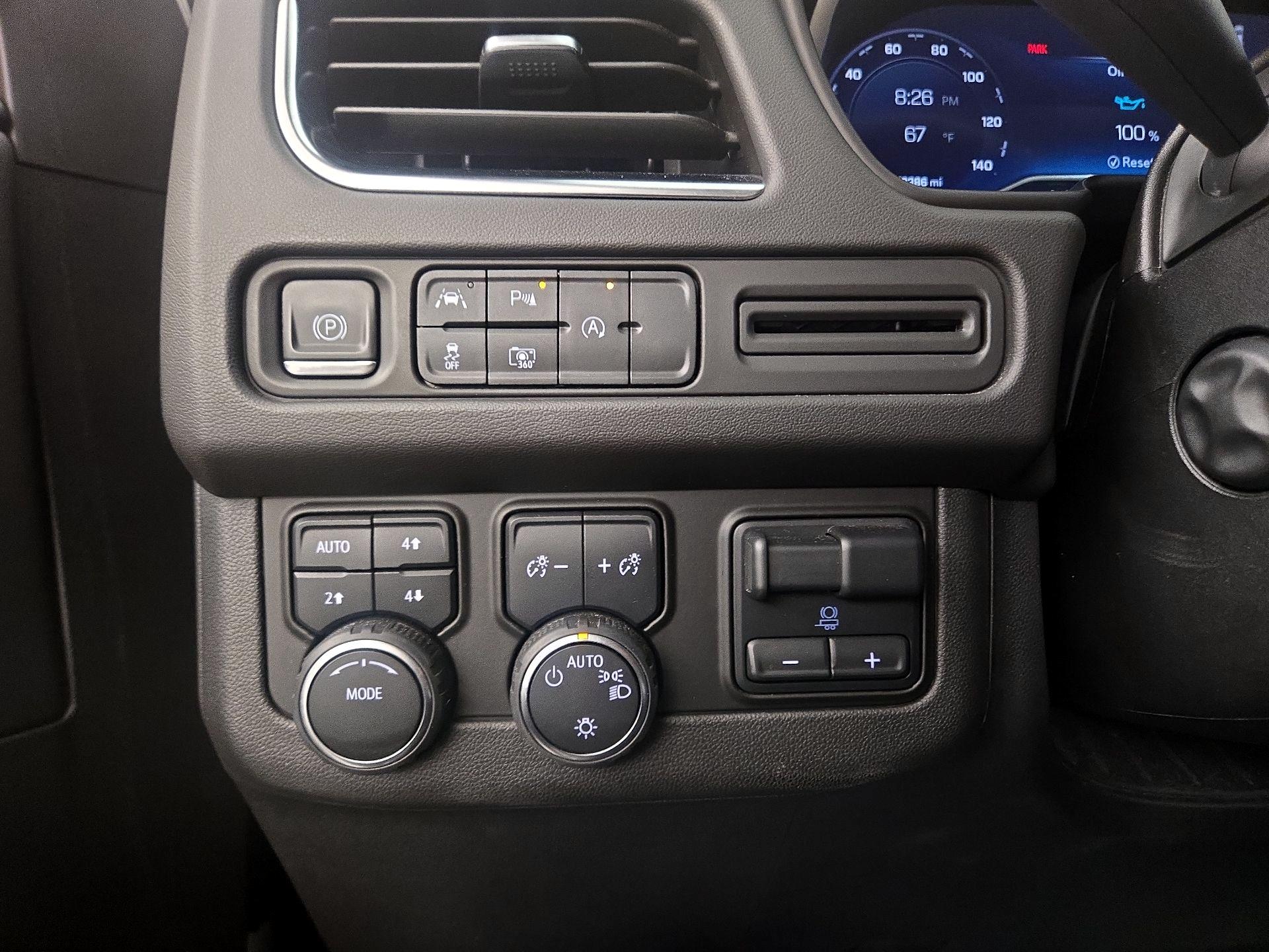 Thumbnail: 2023 Chevrolet Suburban - 13