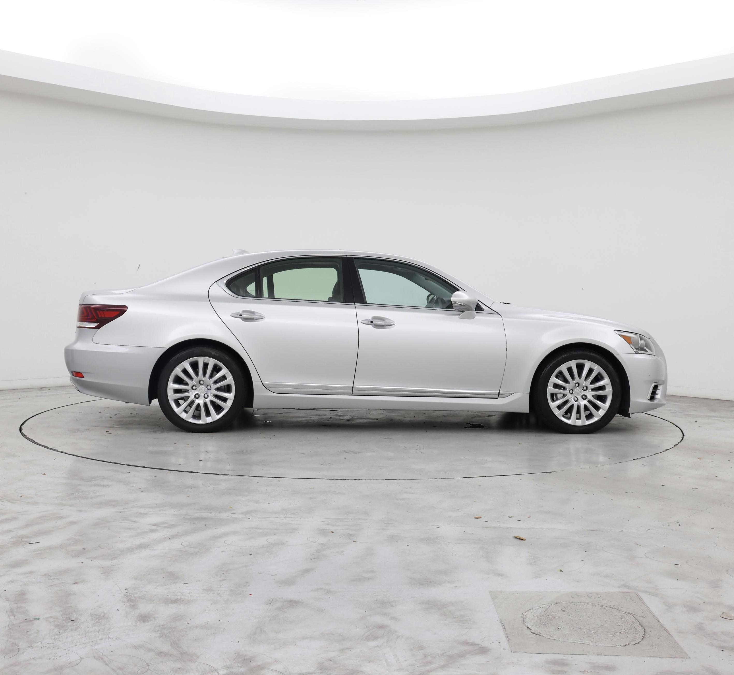 Thumbnail: 2016 Lexus LS - 7