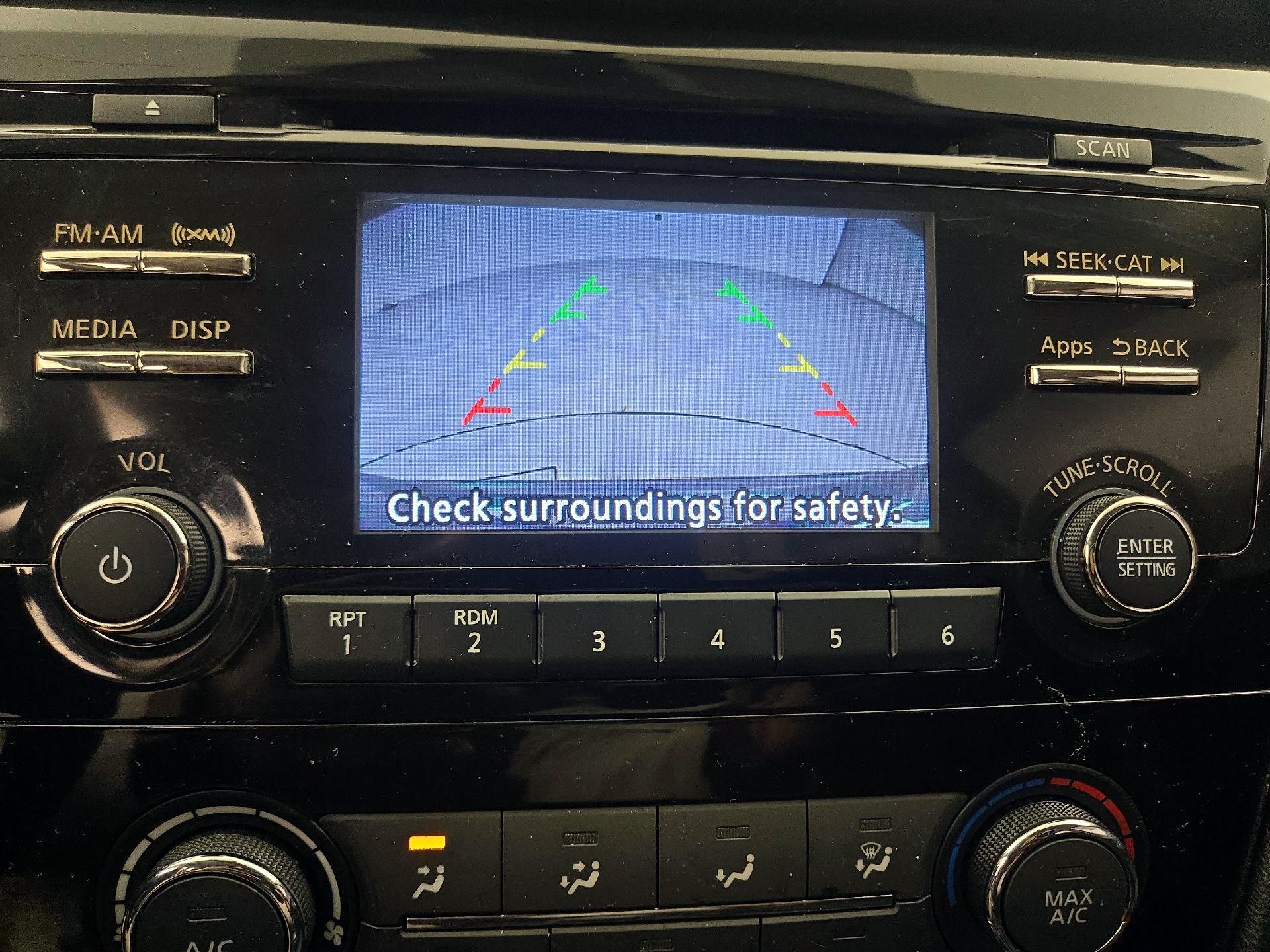 Thumbnail: 2015 Nissan Rogue - 14