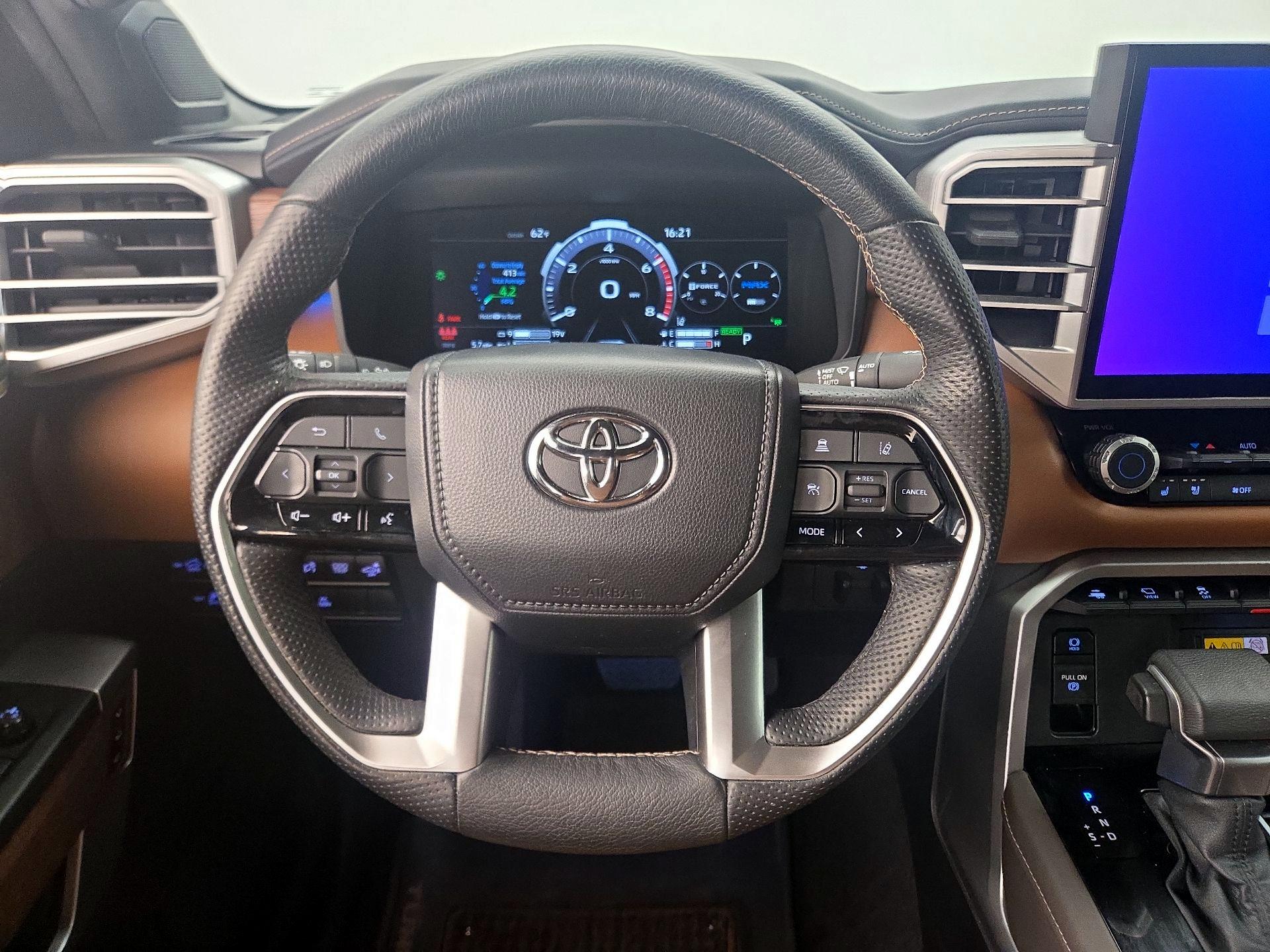 Thumbnail: 2022 Toyota Tundra - 10