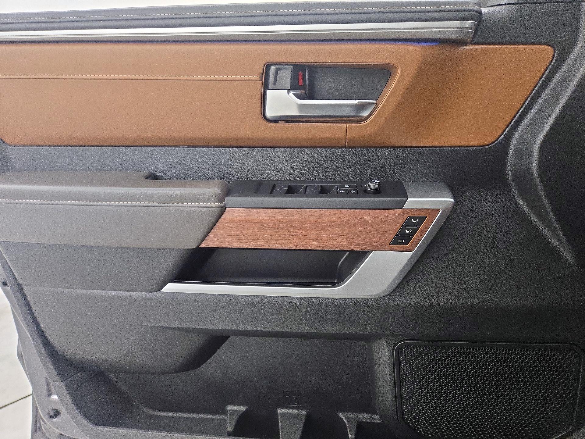 Thumbnail: 2022 Toyota Tundra - 12