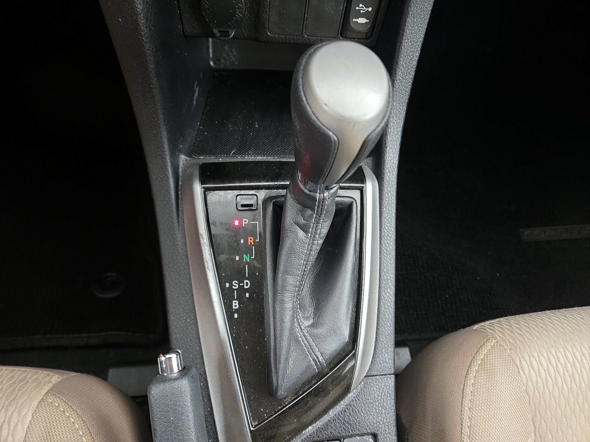 Thumbnail: 2015 Toyota Corolla - 17