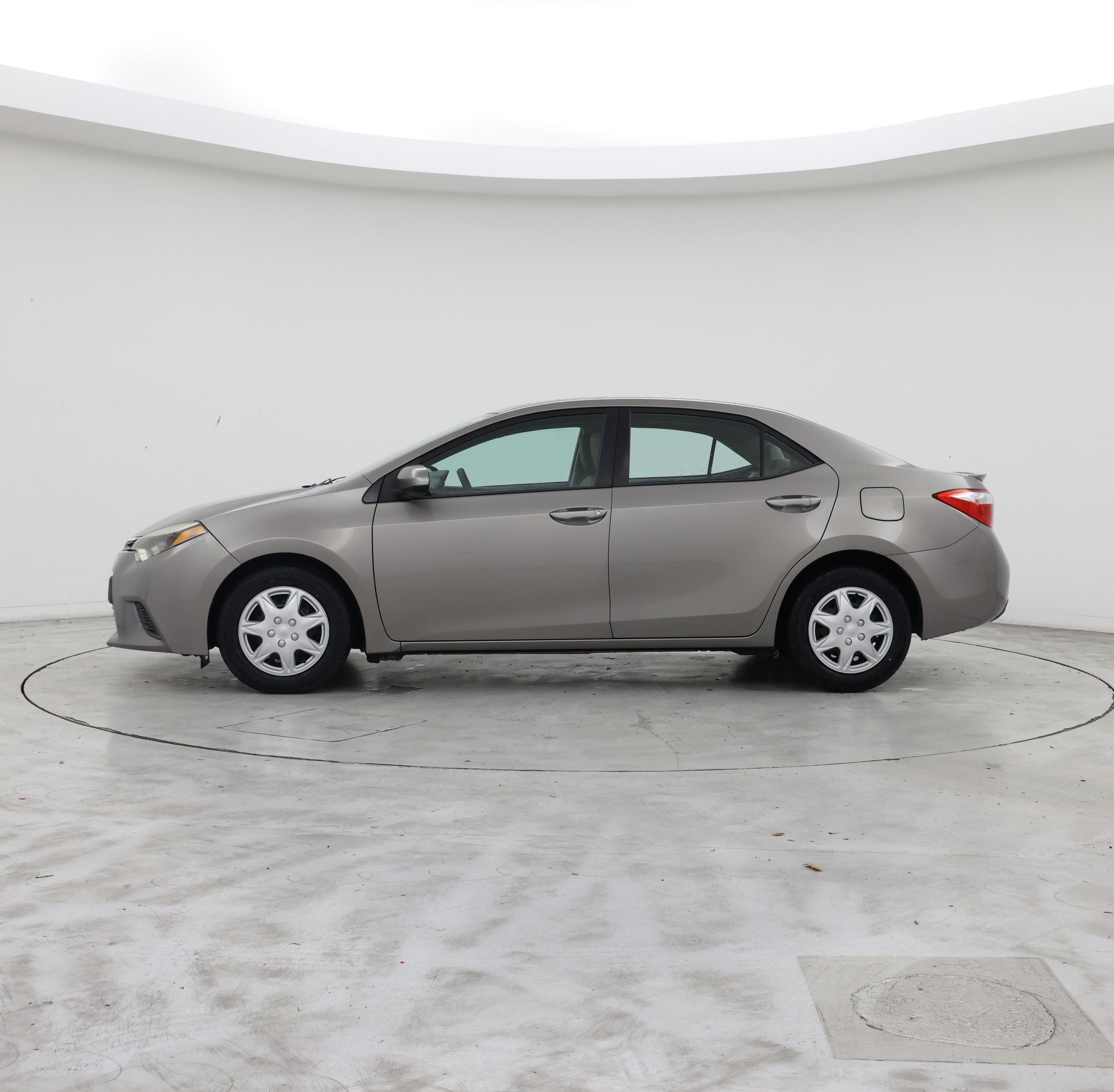 Thumbnail: 2015 Toyota Corolla - 3