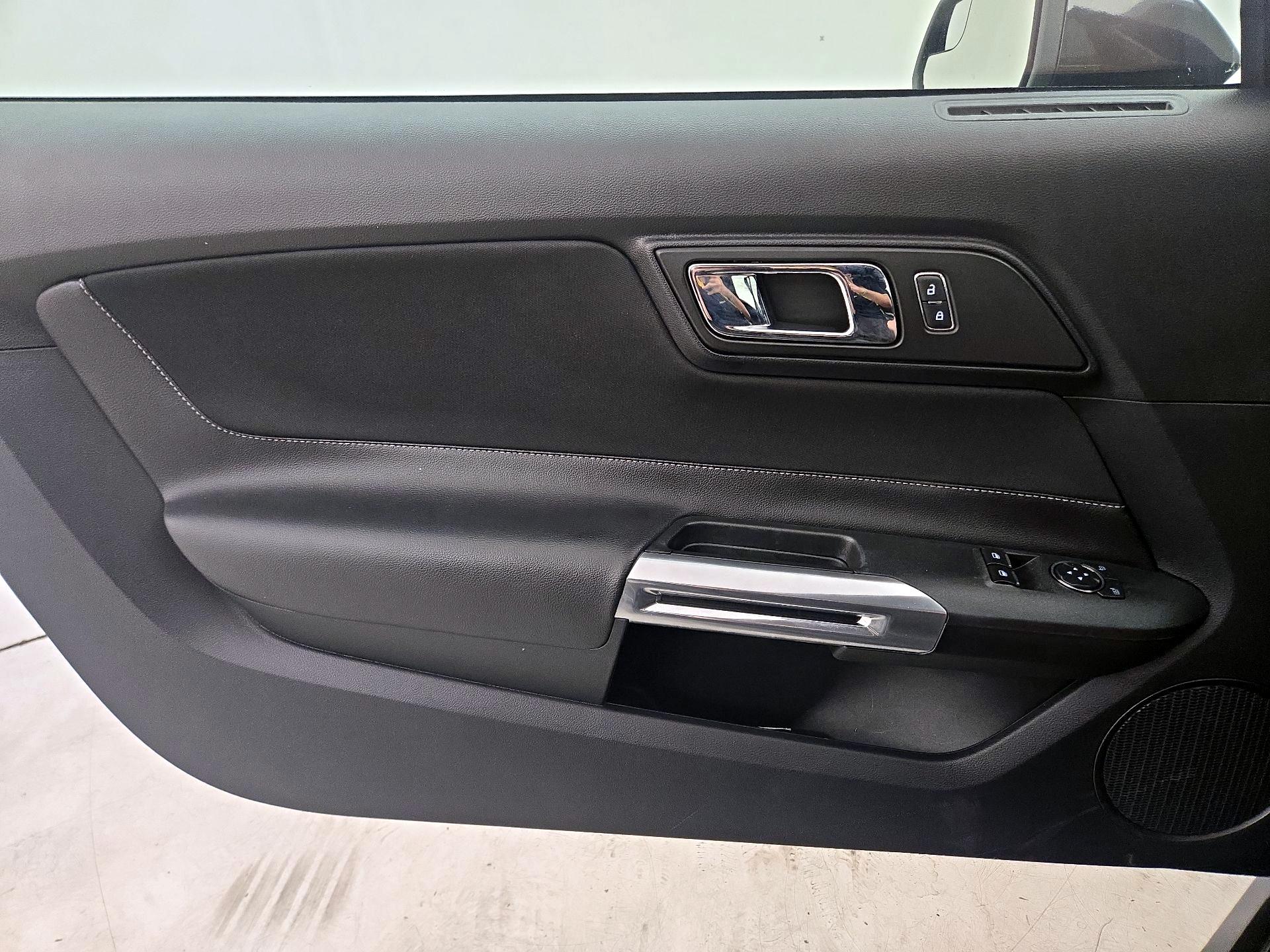 Thumbnail: 2017 Ford Mustang - 12