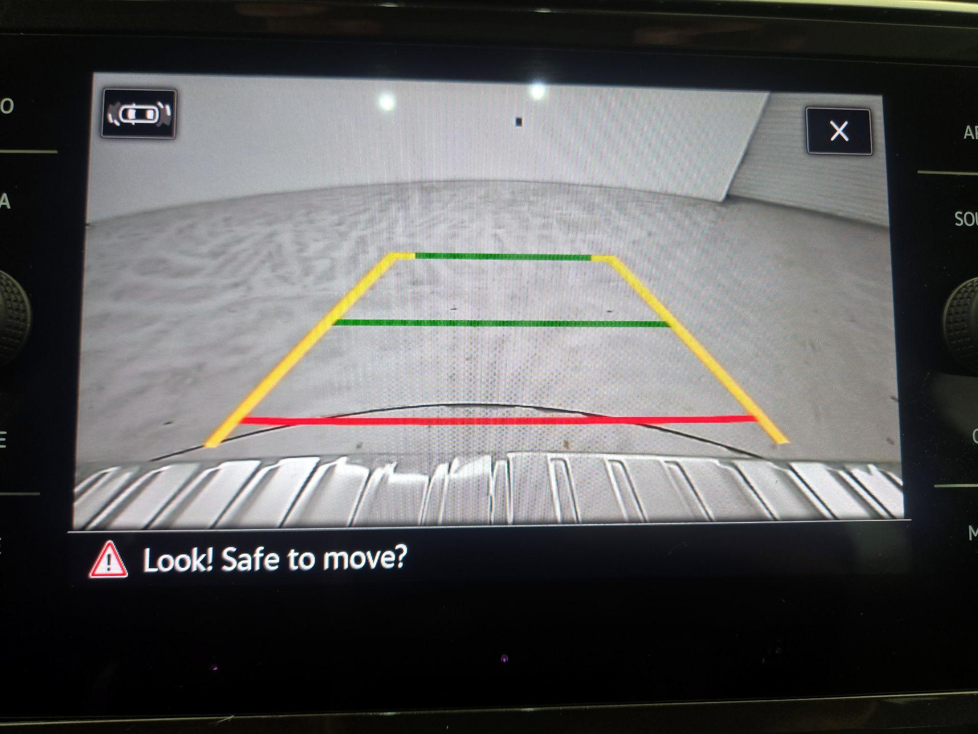 Thumbnail: 2023 Volkswagen Tiguan - 14