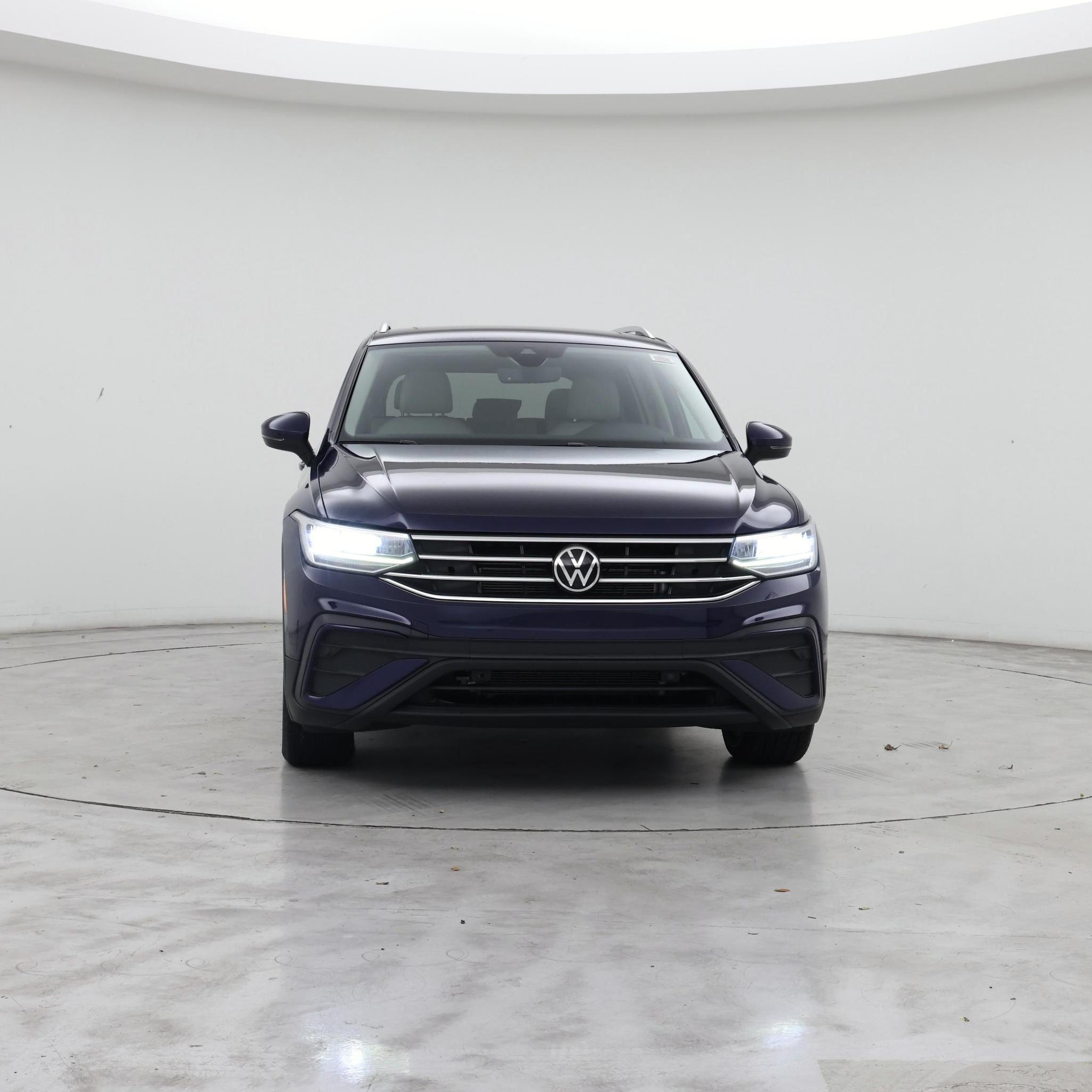 Thumbnail: 2023 Volkswagen Tiguan - 5
