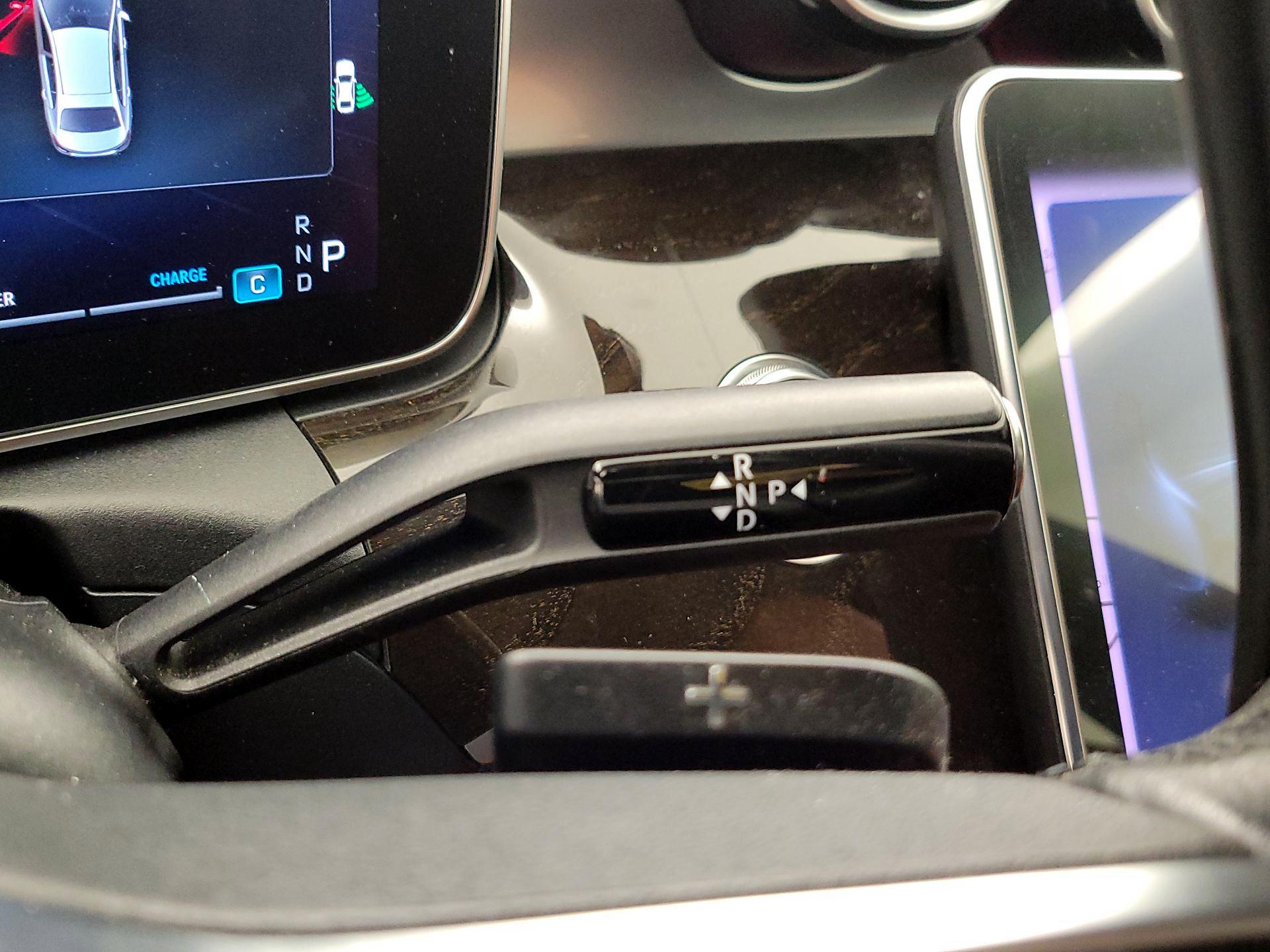 Thumbnail: 2023 Mercedes-Benz C-Class - 18