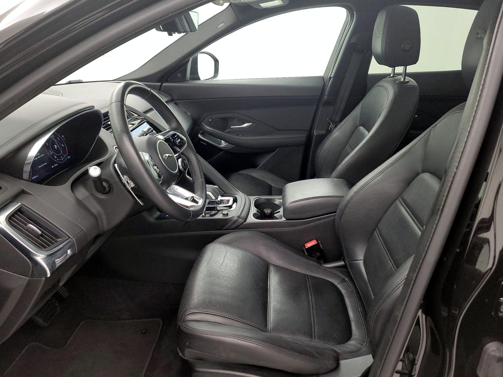 Thumbnail: 2022 Jaguar E-Pace - 11