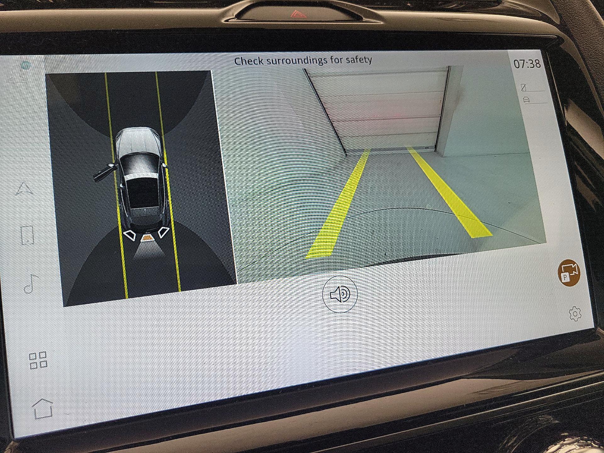 Thumbnail: 2022 Jaguar E-Pace - 15