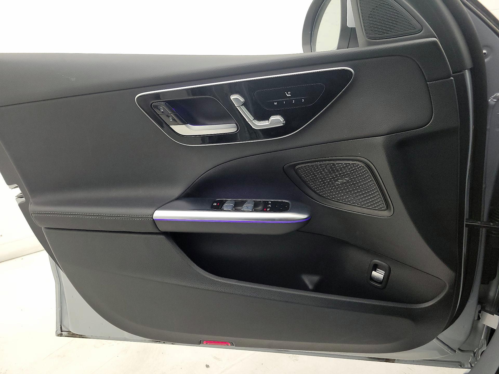 Thumbnail: 2023 Mercedes-Benz C-Class - 12