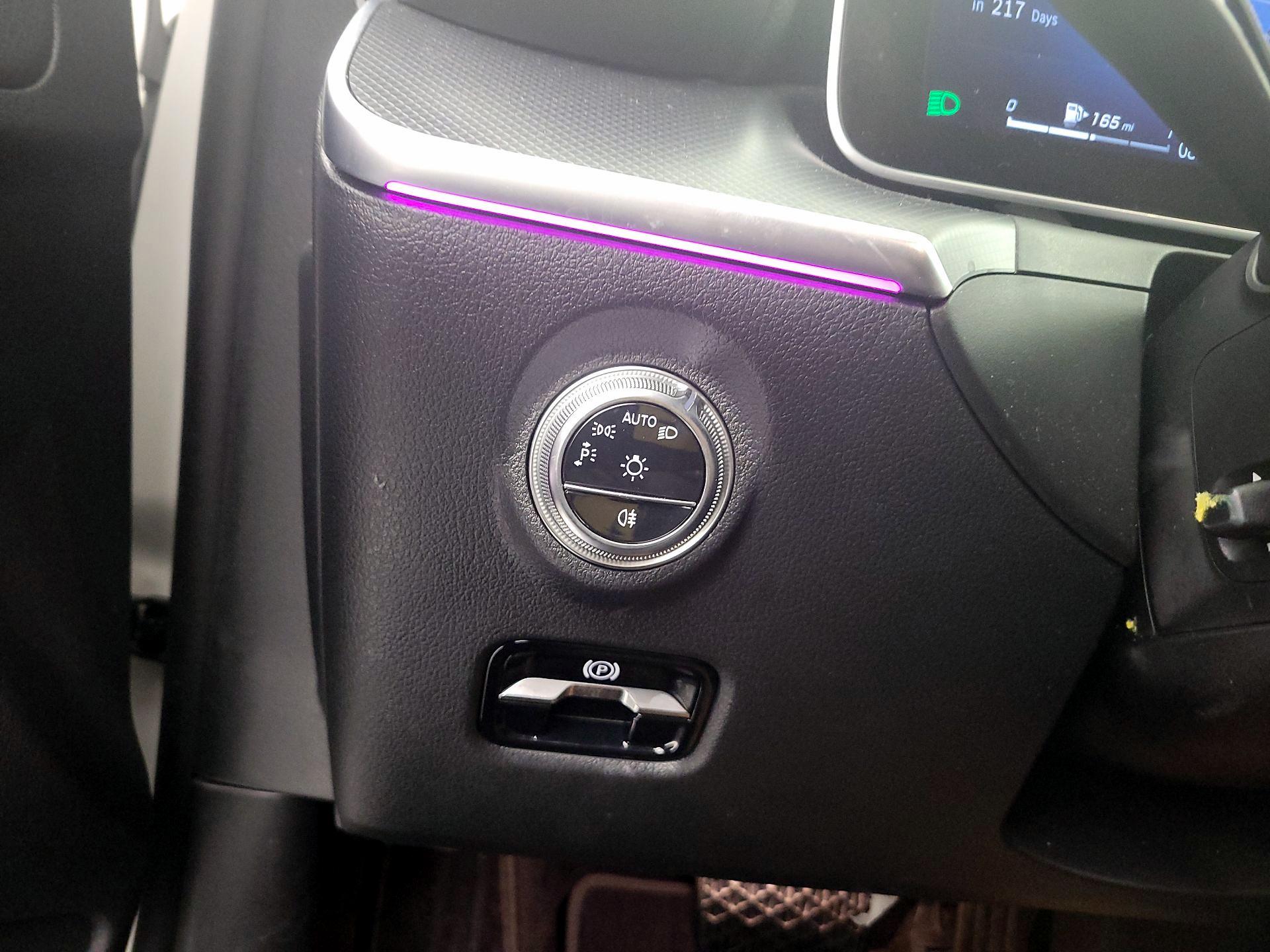 Thumbnail: 2023 Mercedes-Benz C-Class - 13