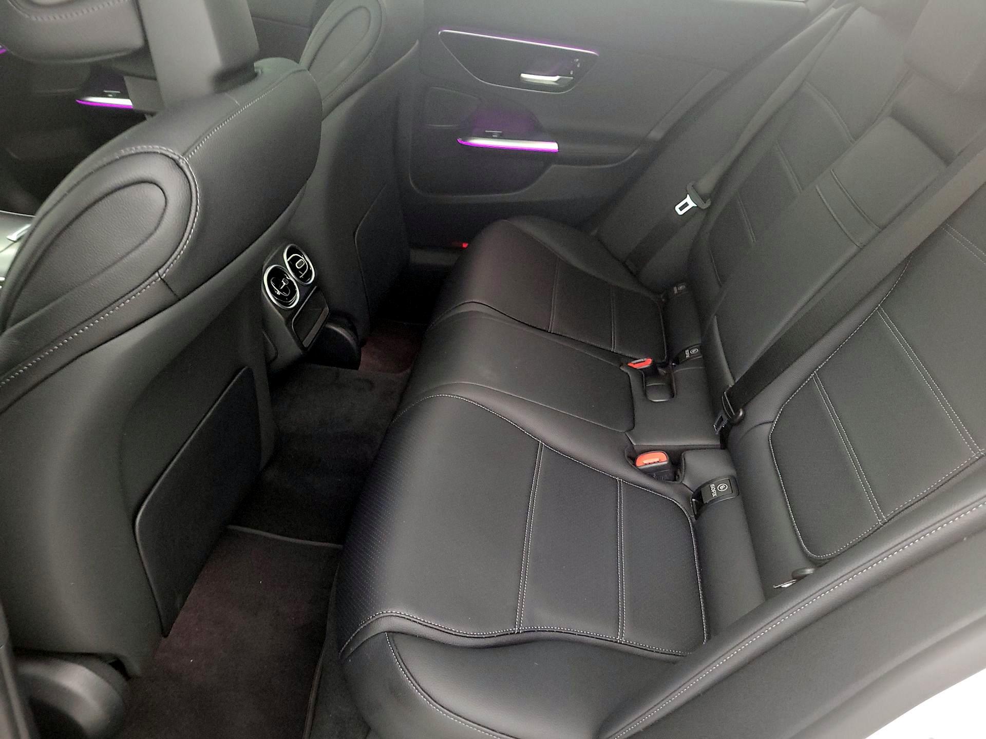 Thumbnail: 2023 Mercedes-Benz C-Class - 20