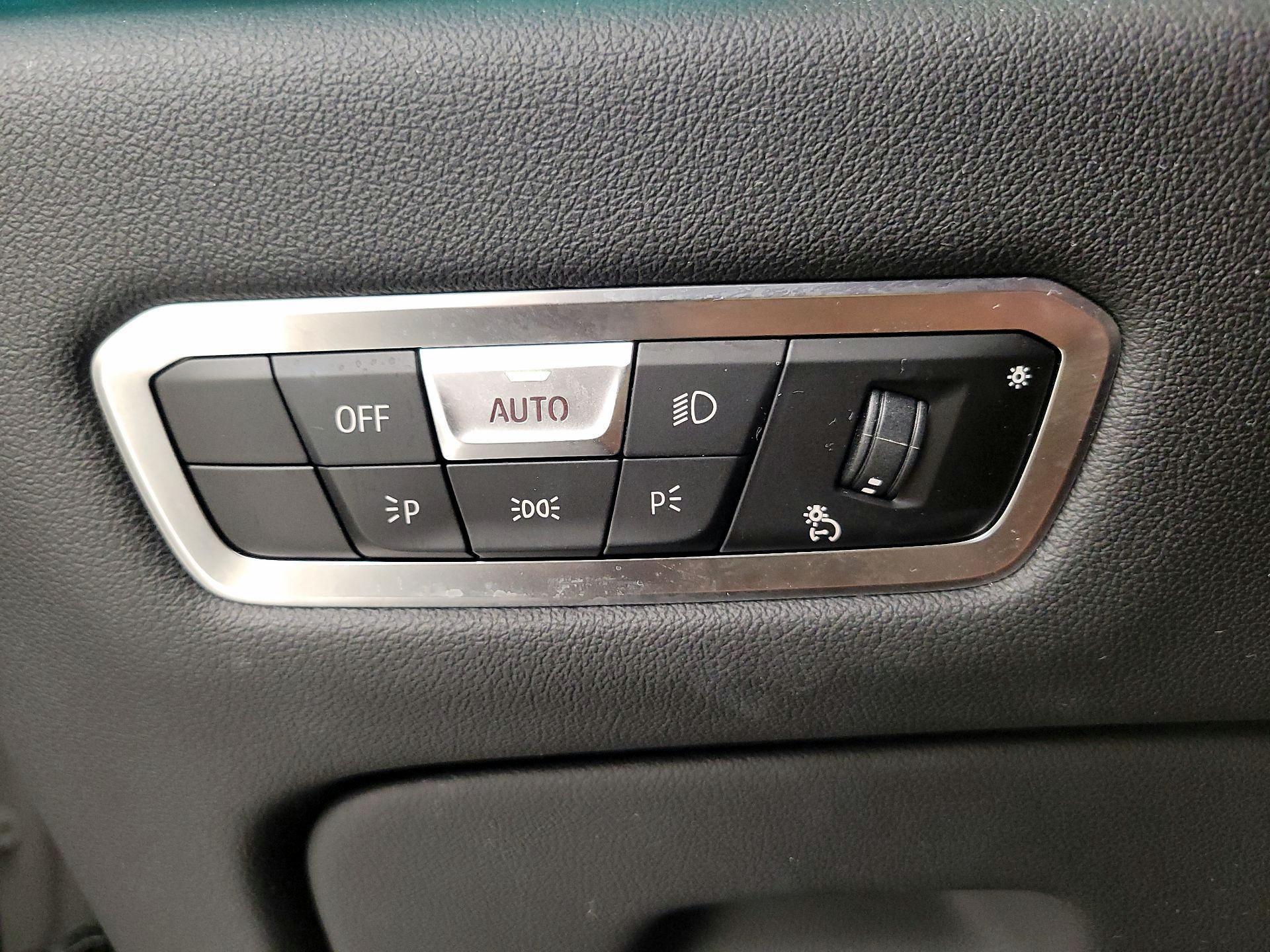 Thumbnail: 2022 BMW X5 - 13