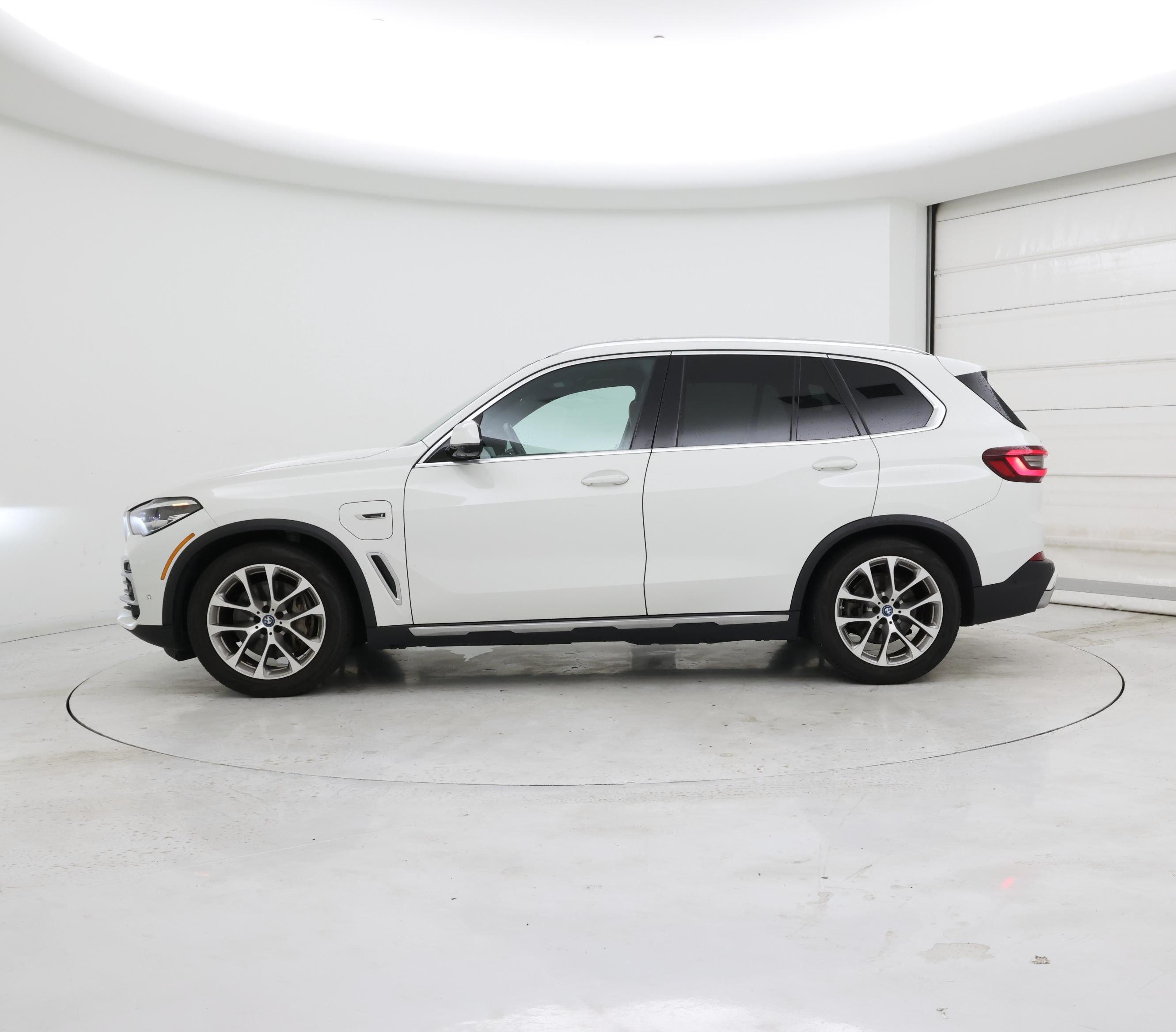 Thumbnail: 2022 BMW X5 - 3